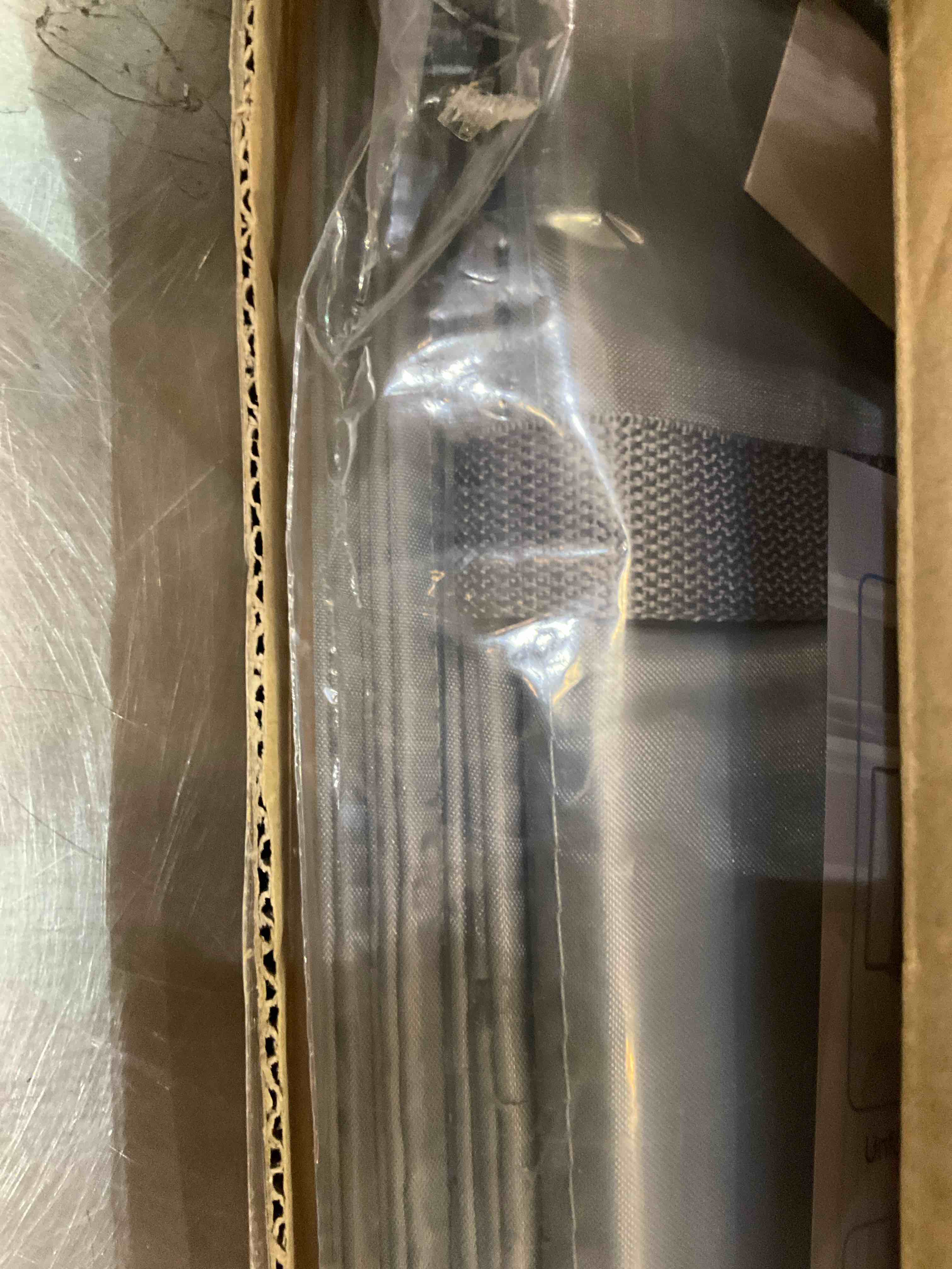 https://s3.amazonaws.com/lotting-images-prod/BargainHunt/EXS00981466_1711639074643.jpeg