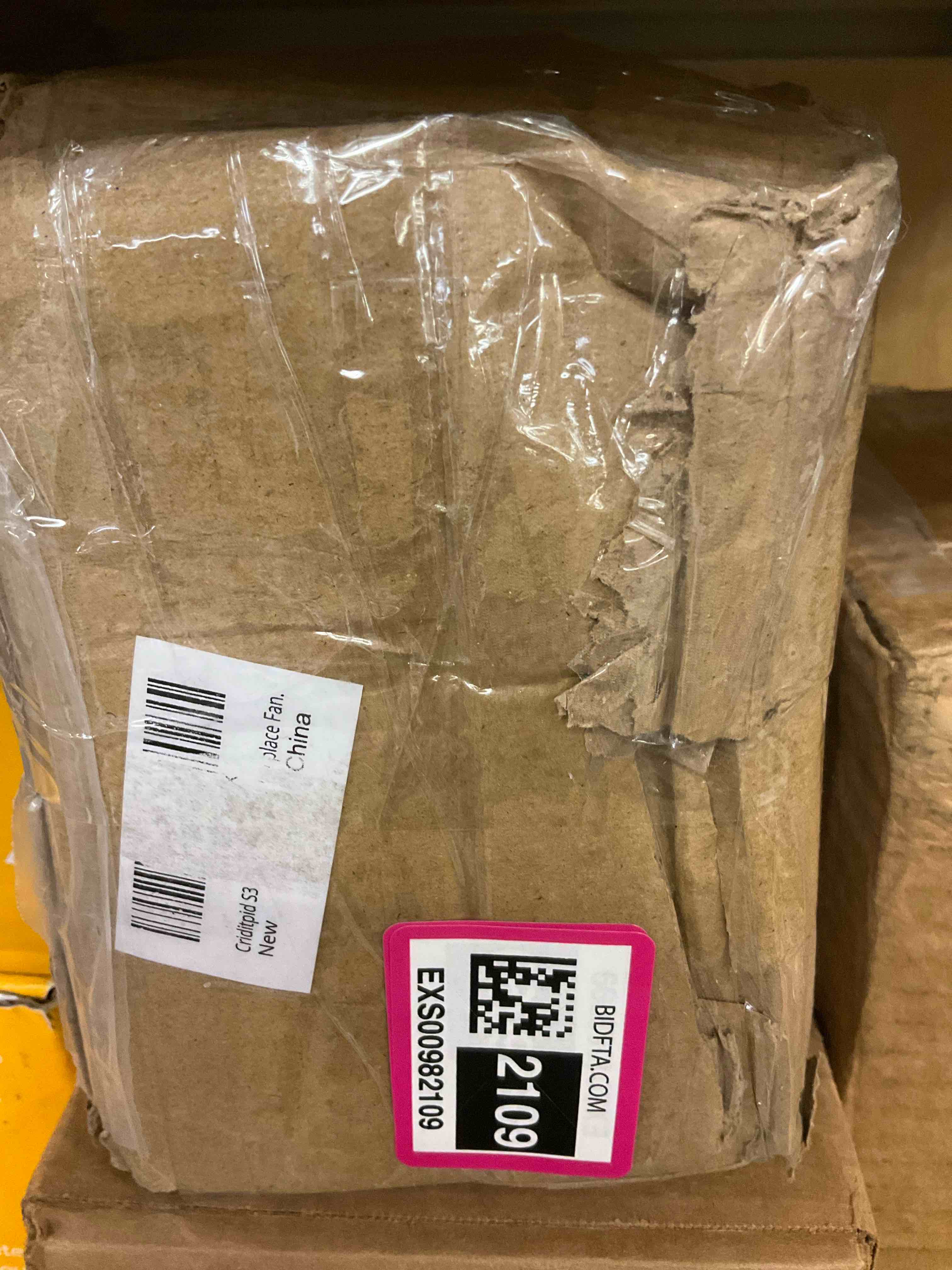 https://s3.amazonaws.com/lotting-images-prod/BargainHunt/EXS00982109_1708188512847.jpeg