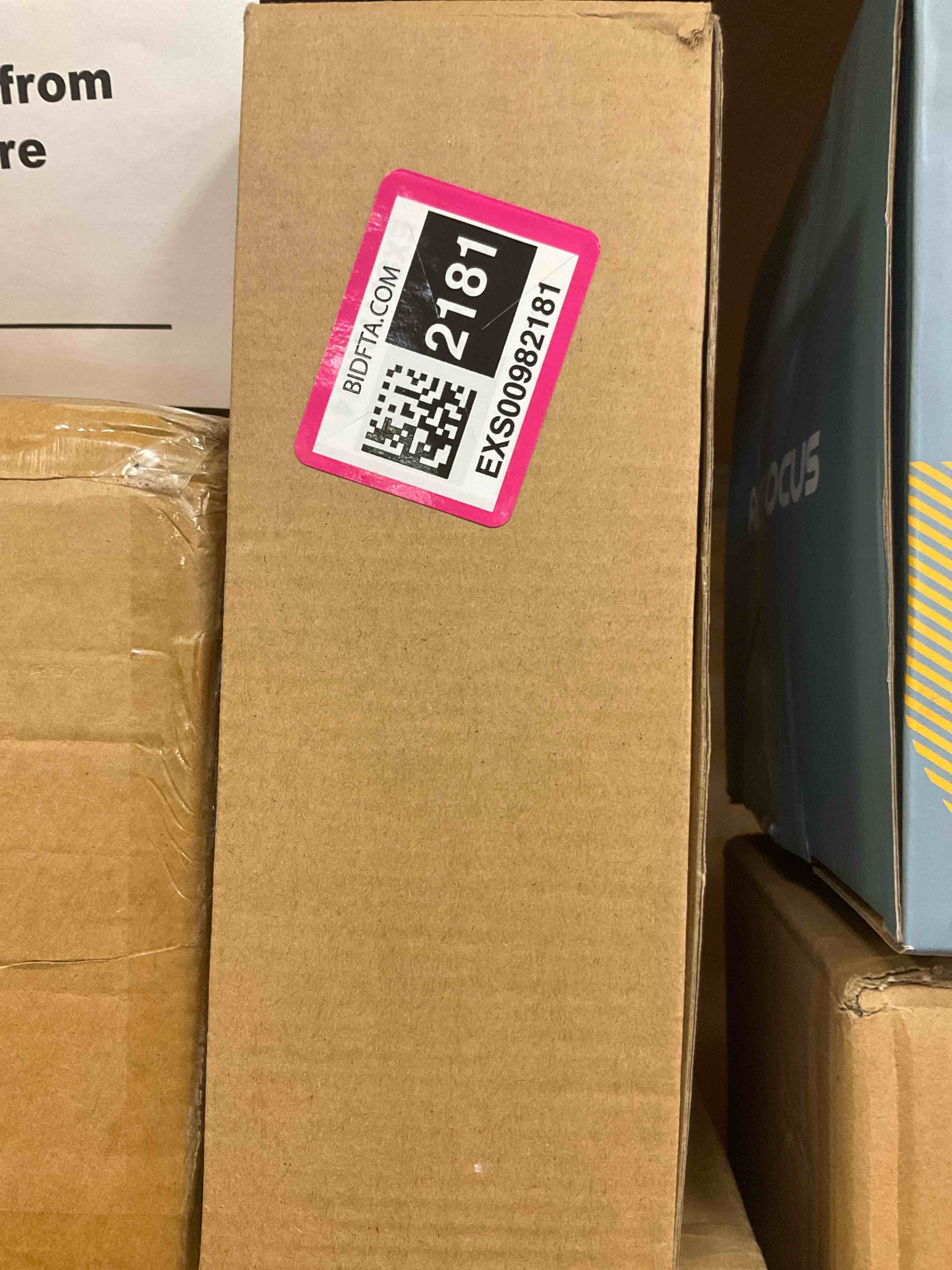 https://s3.amazonaws.com/lotting-images-prod/BargainHunt/EXS00982181_1708190760451.jpeg
