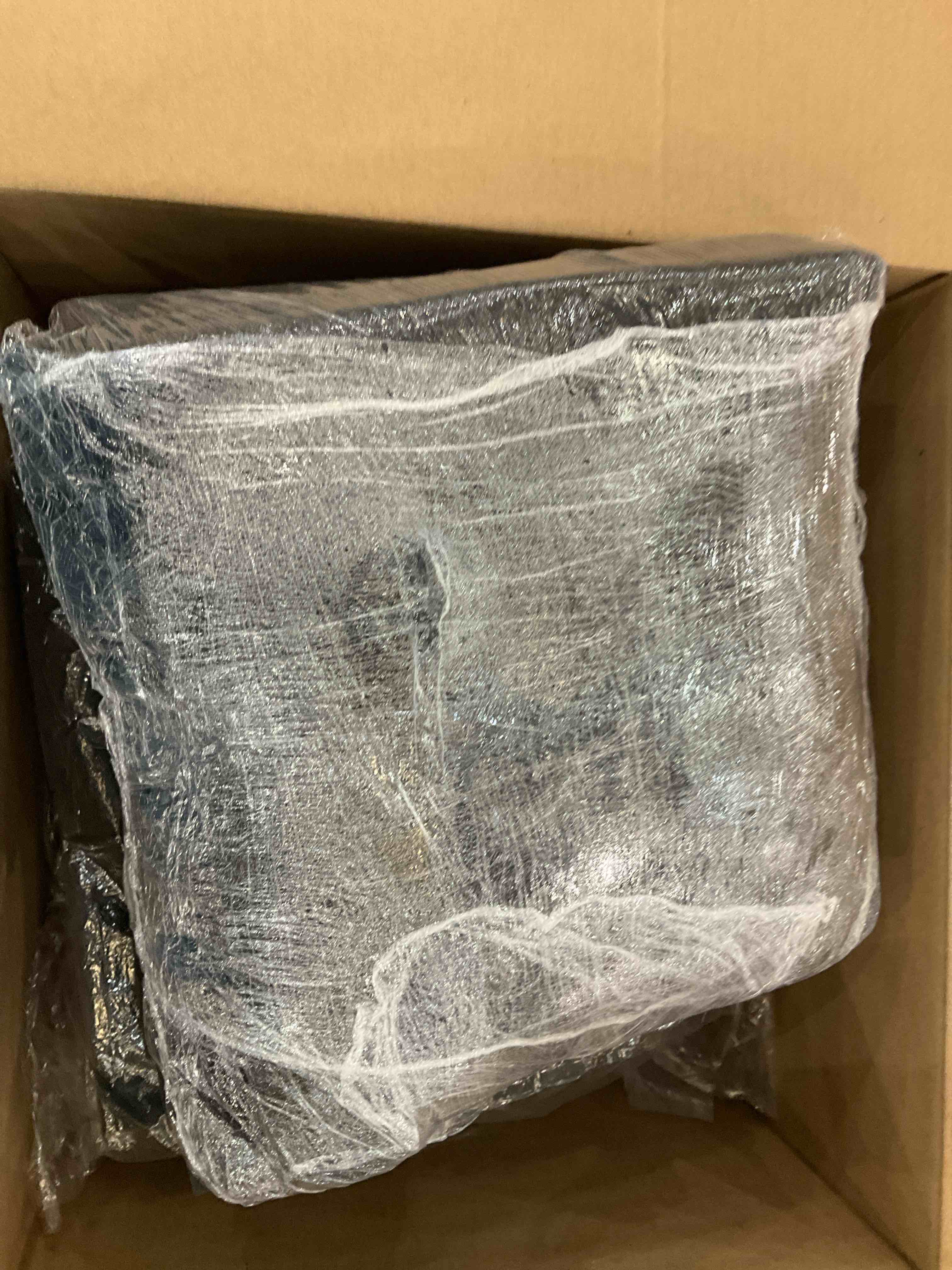 https://s3.amazonaws.com/lotting-images-prod/BargainHunt/EXS00983113_1706813169229.jpeg