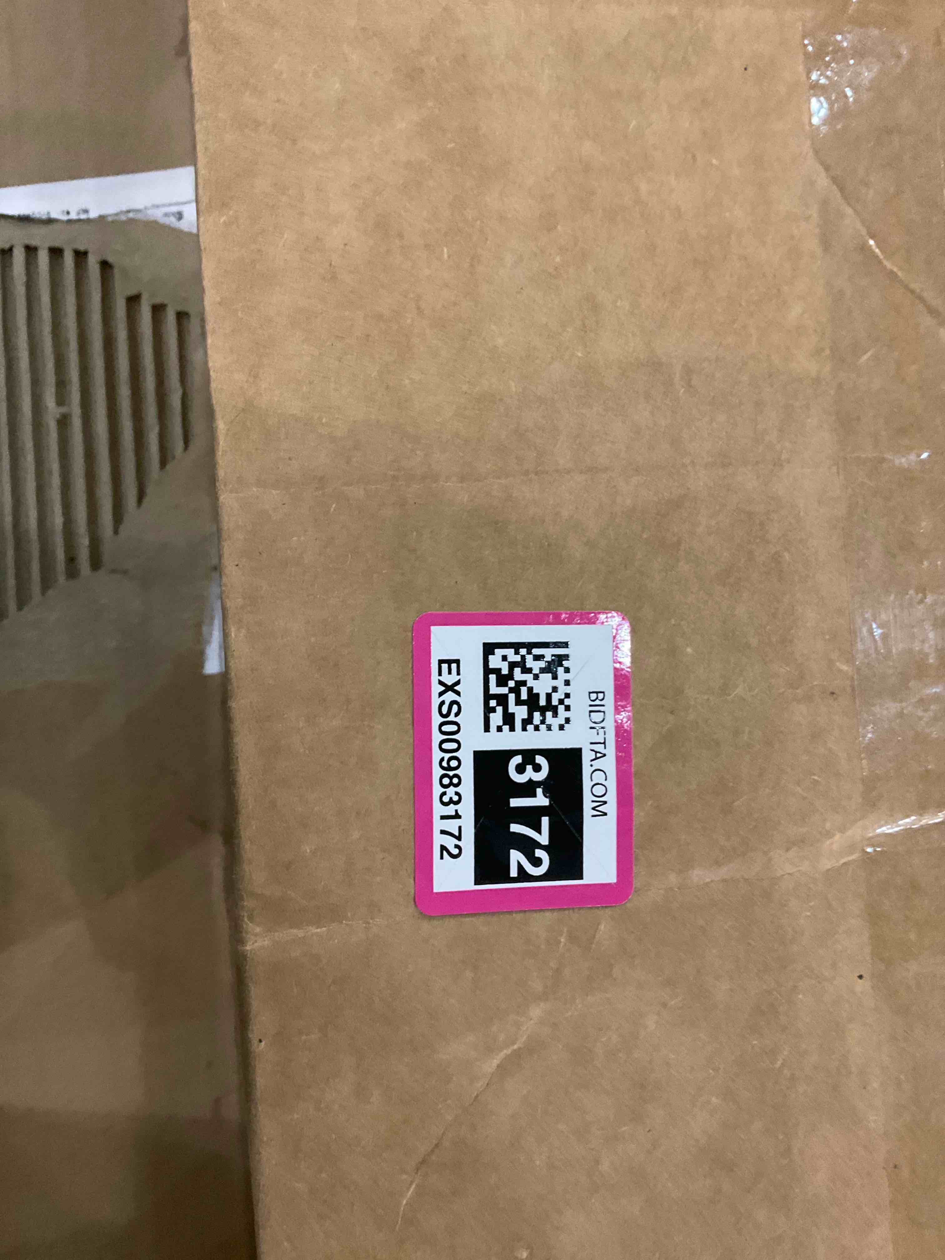 https://s3.amazonaws.com/lotting-images-prod/BargainHunt/EXS00983172_1707137288223.jpeg