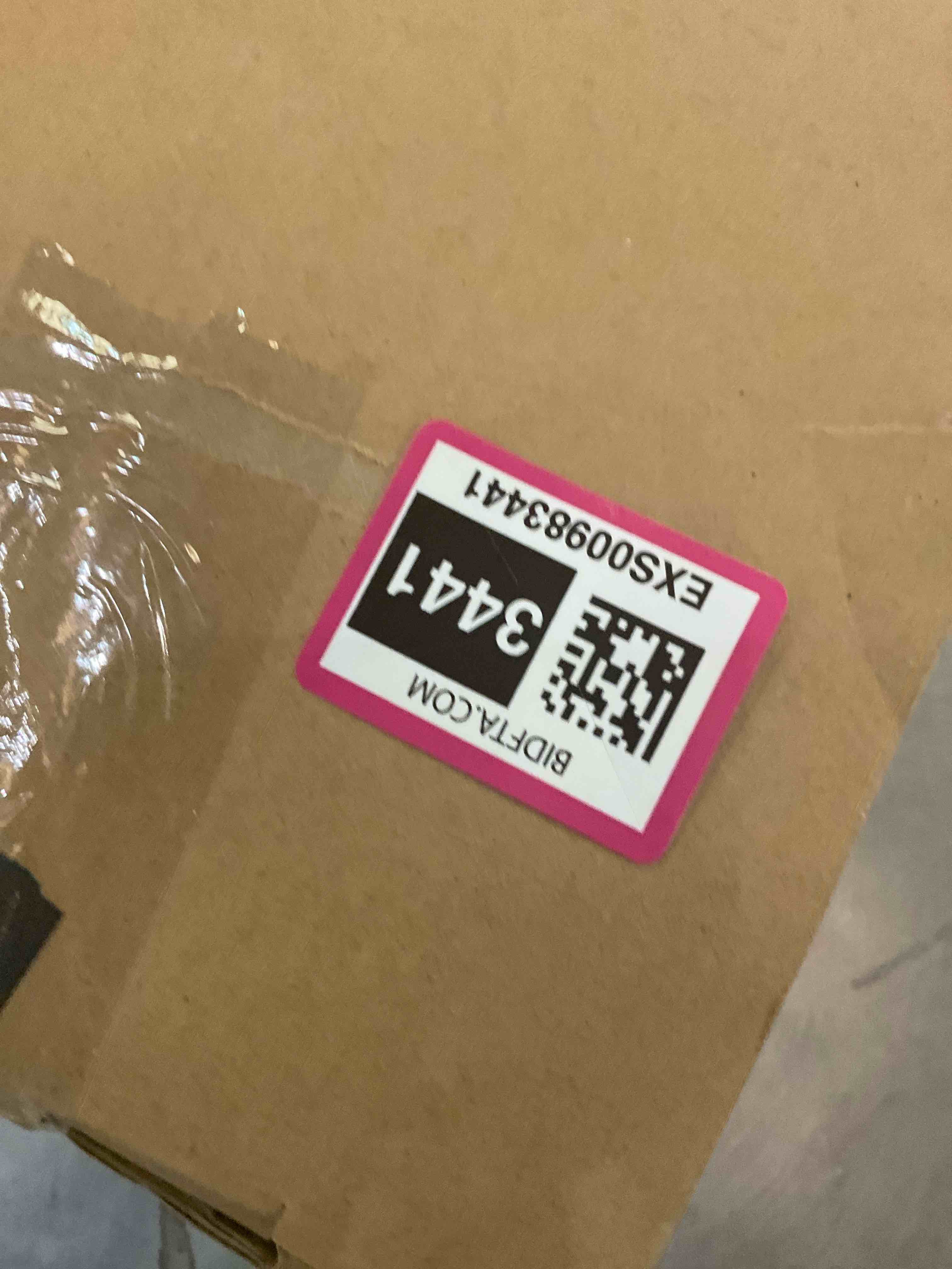 https://s3.amazonaws.com/lotting-images-prod/BargainHunt/EXS00983441_1707229589327.jpeg