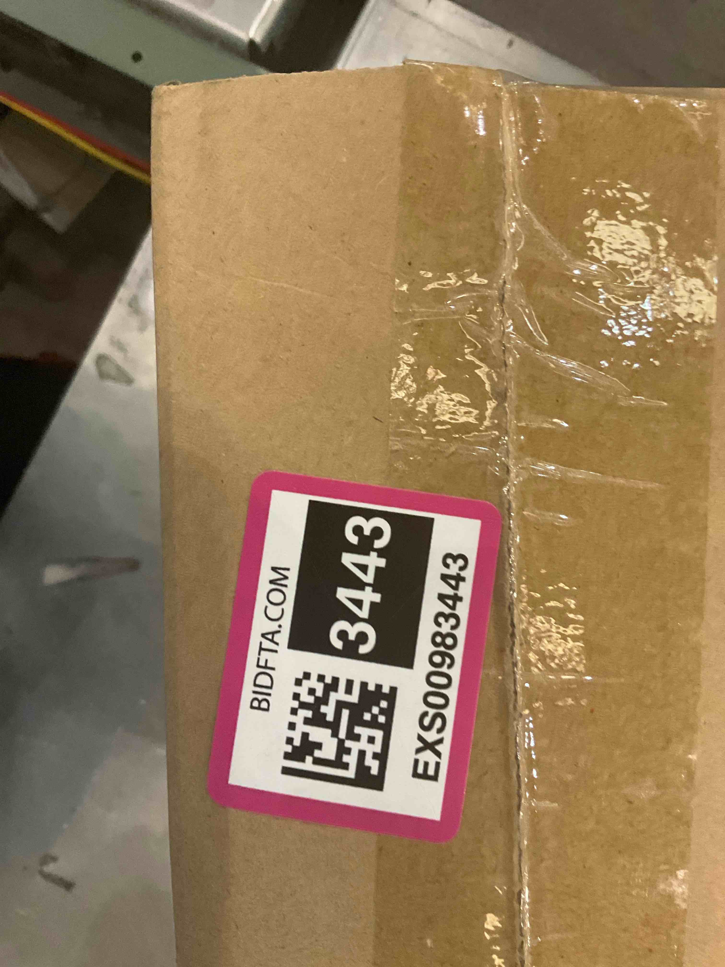 https://s3.amazonaws.com/lotting-images-prod/BargainHunt/EXS00983443_1707230049972.jpeg