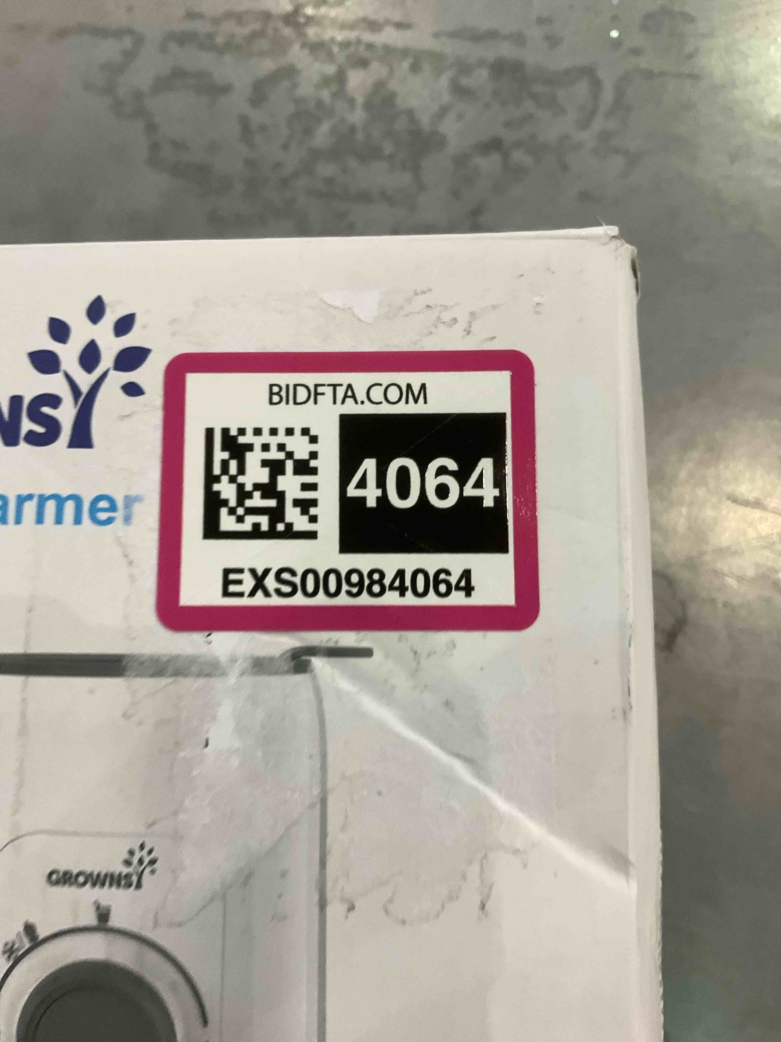 https://s3.amazonaws.com/lotting-images-prod/BargainHunt/EXS00984064_1706617016772.jpeg