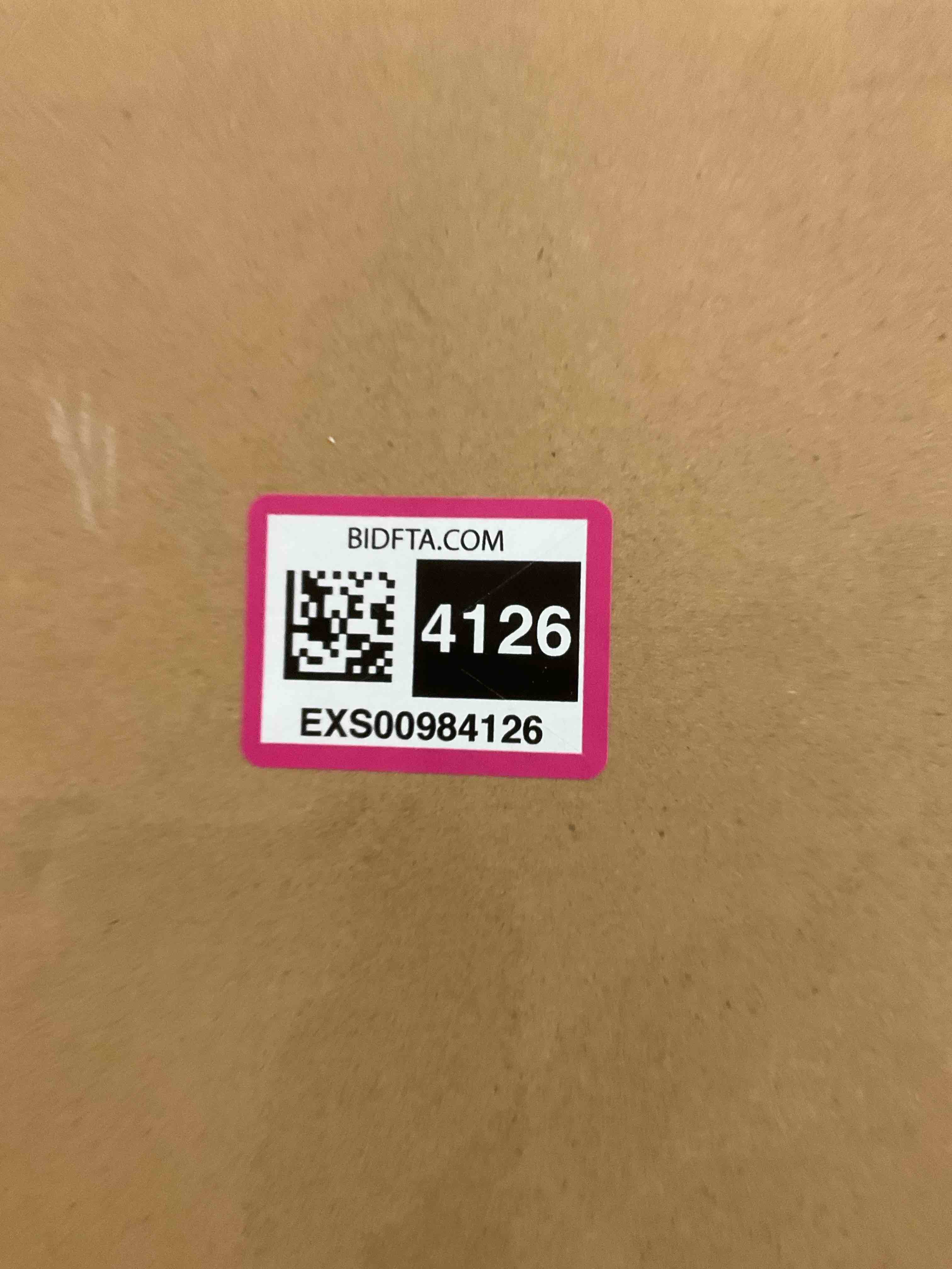 https://s3.amazonaws.com/lotting-images-prod/BargainHunt/EXS00984126_1706627681731.jpeg