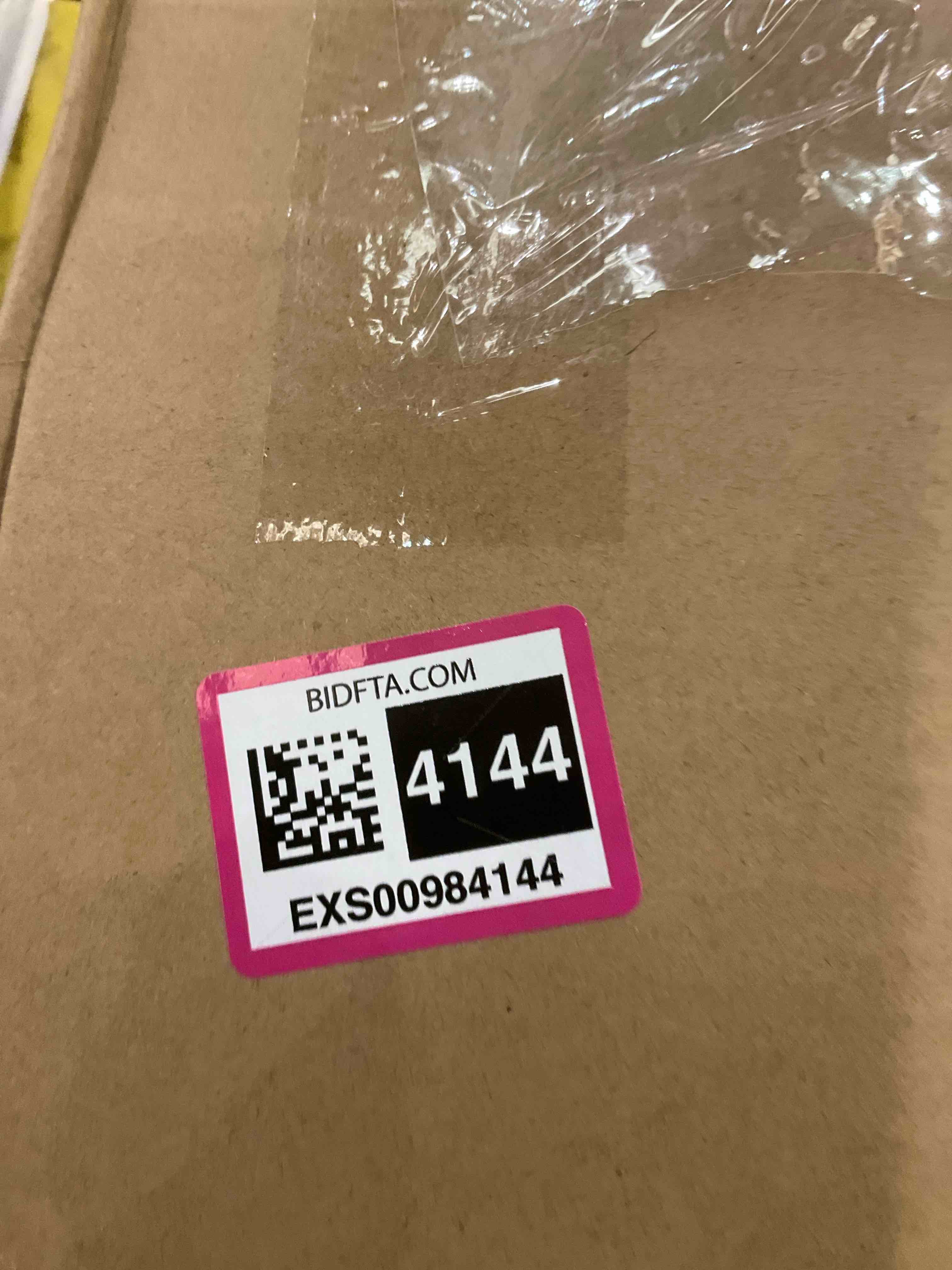 https://s3.amazonaws.com/lotting-images-prod/BargainHunt/EXS00984144_1706630789158.jpeg