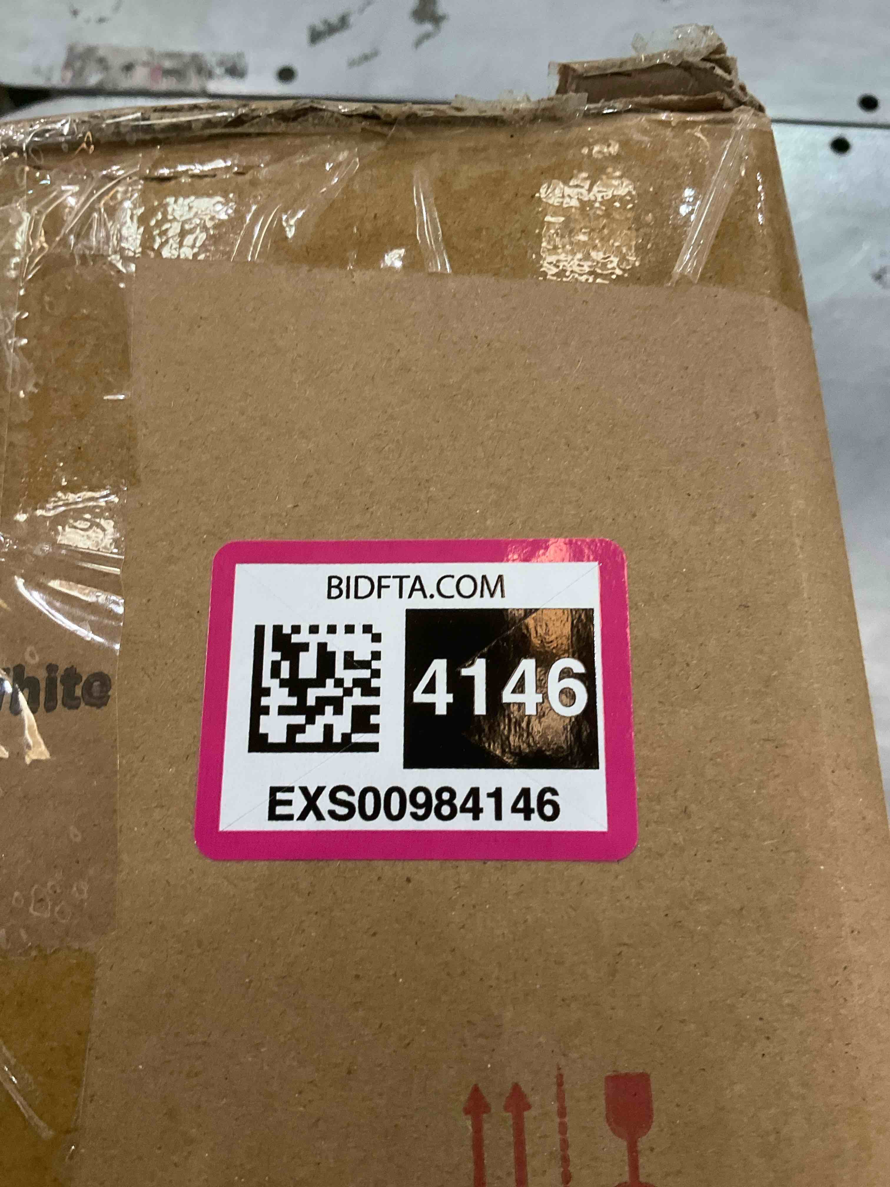 https://s3.amazonaws.com/lotting-images-prod/BargainHunt/EXS00984146_1706631065723.jpeg