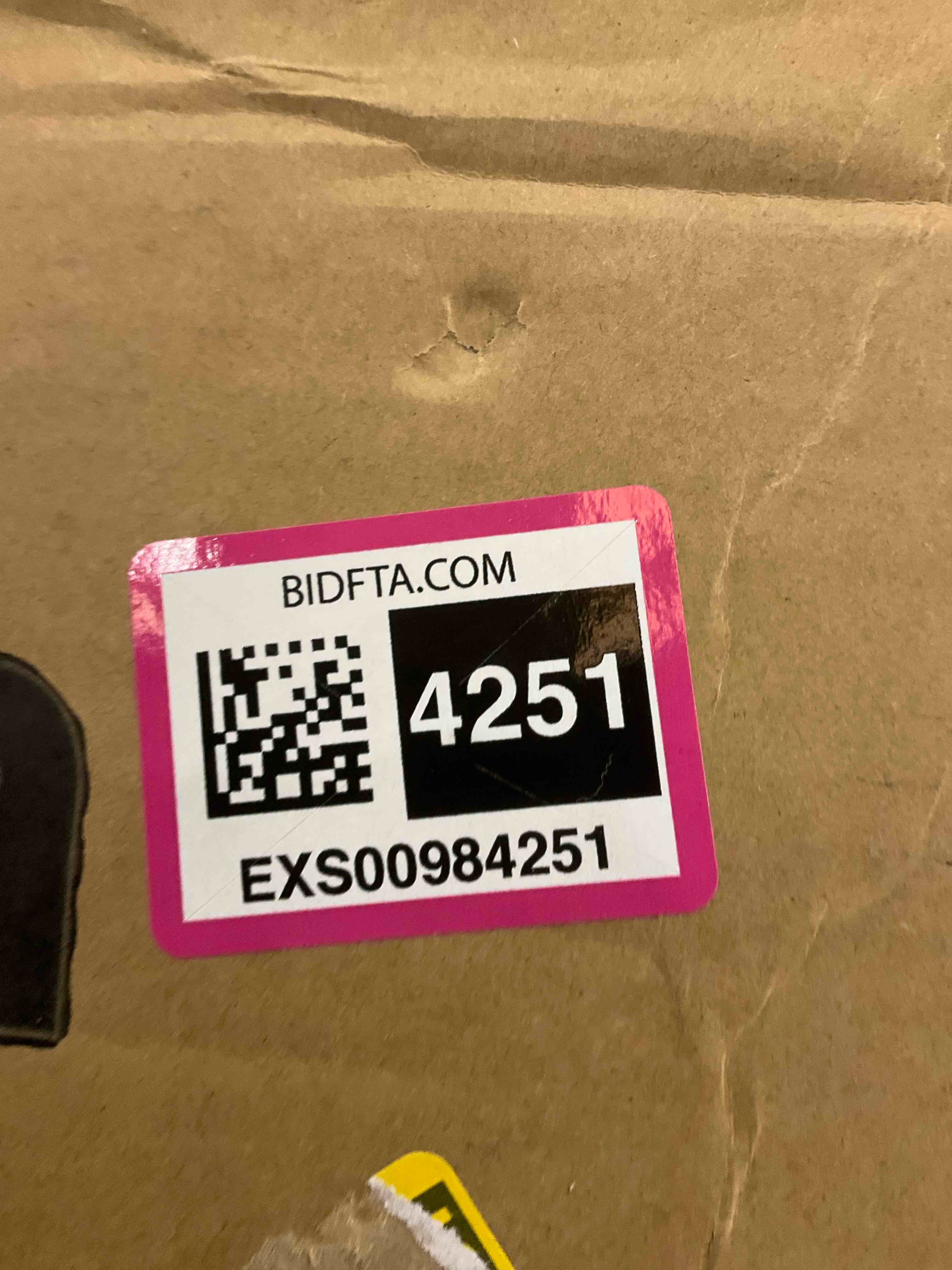 https://s3.amazonaws.com/lotting-images-prod/BargainHunt/EXS00984251_1706715415551.jpeg