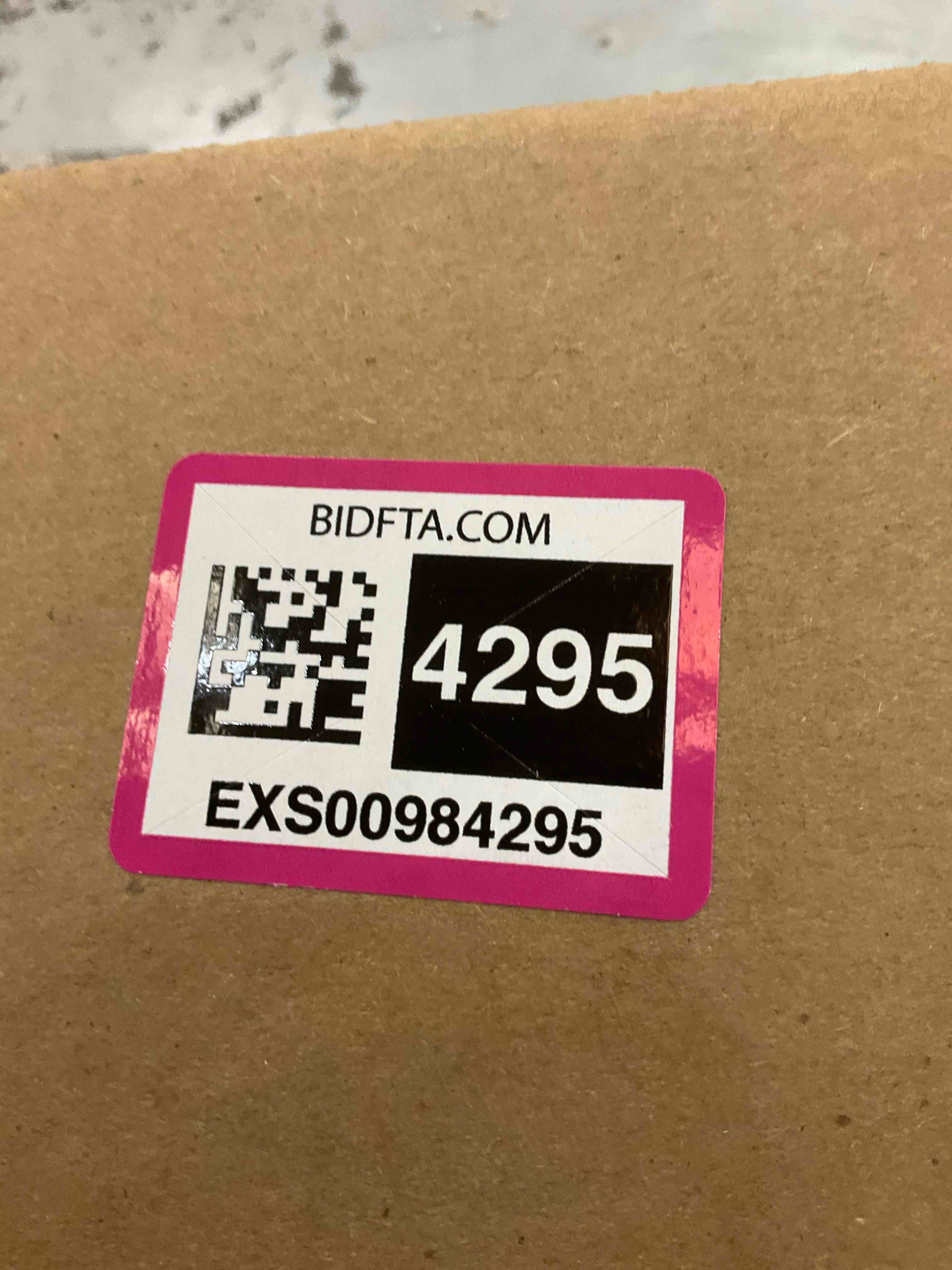 https://s3.amazonaws.com/lotting-images-prod/BargainHunt/EXS00984295_1706726082605.jpeg