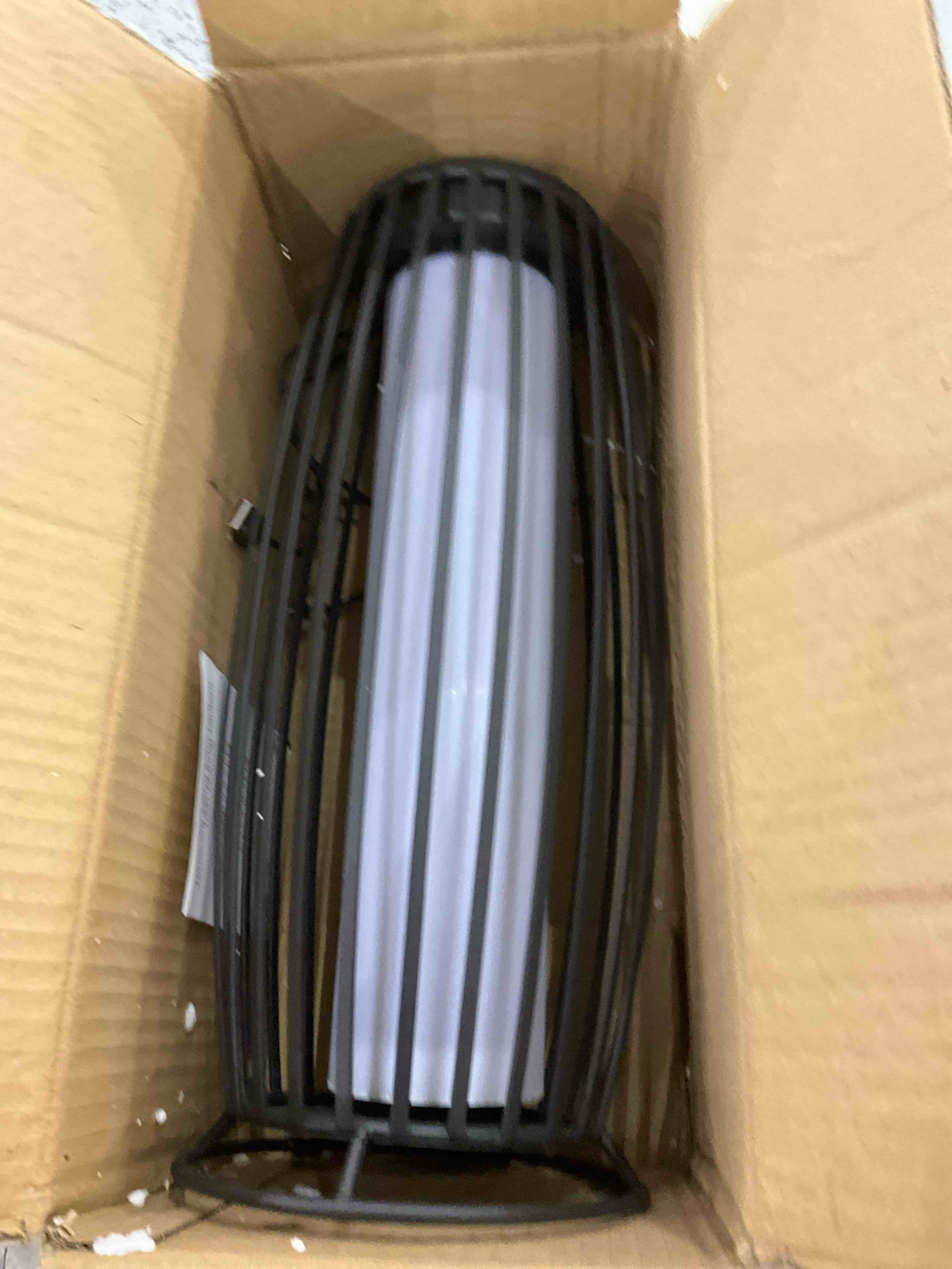 https://s3.amazonaws.com/lotting-images-prod/BargainHunt/EXS00984321_1706789686171.jpeg