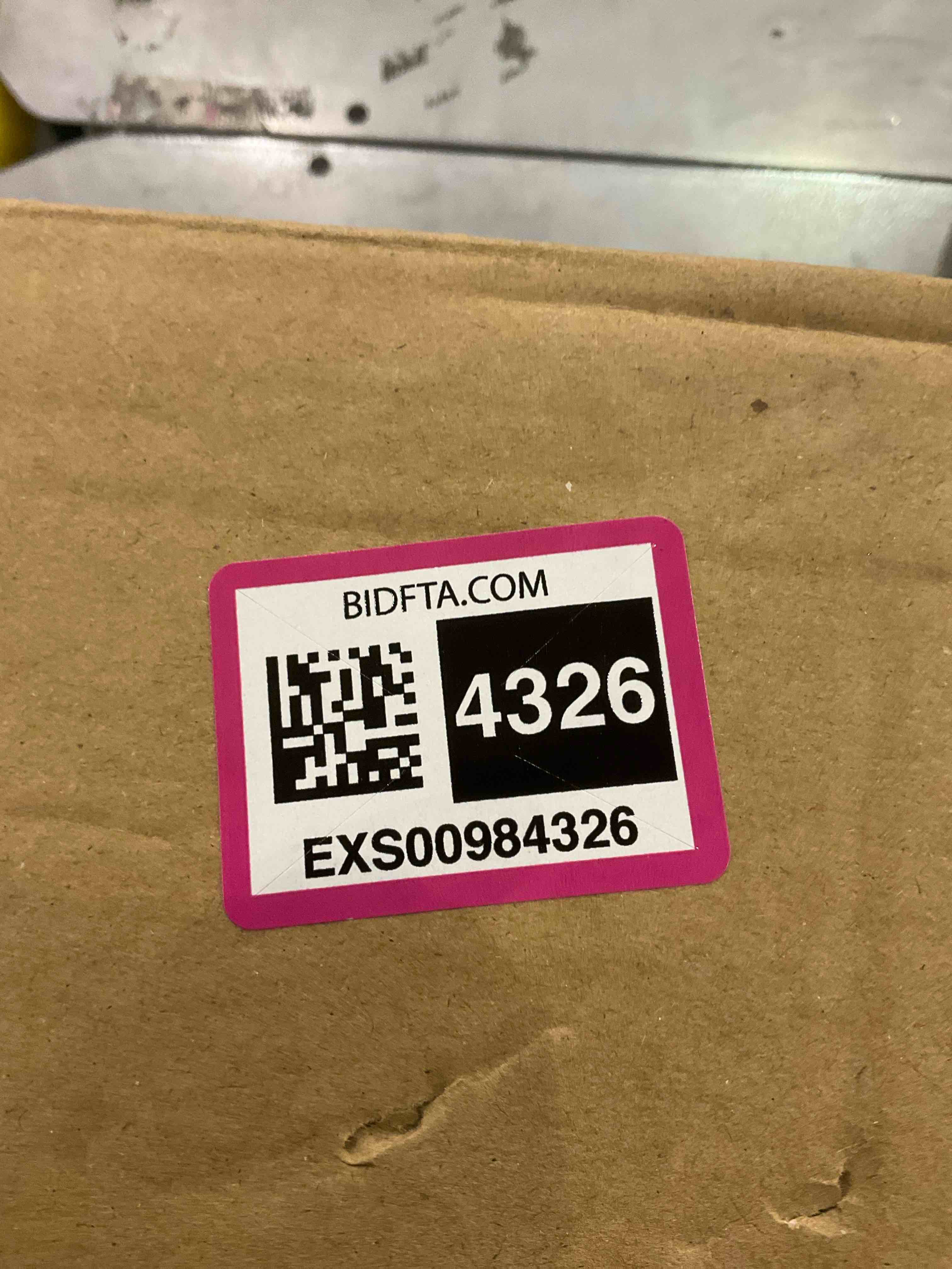 https://s3.amazonaws.com/lotting-images-prod/BargainHunt/EXS00984326_1706790391973.jpeg