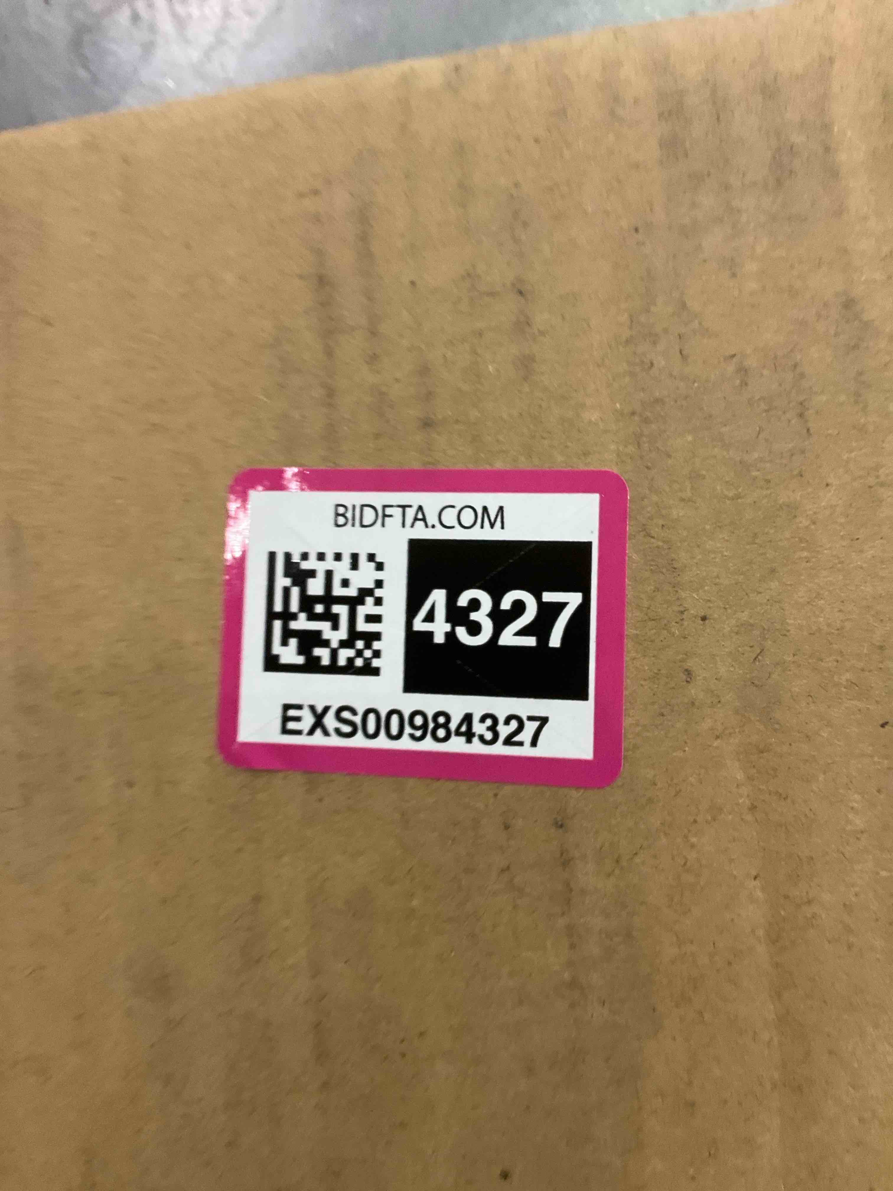 https://s3.amazonaws.com/lotting-images-prod/BargainHunt/EXS00984327_1706790497689.jpeg