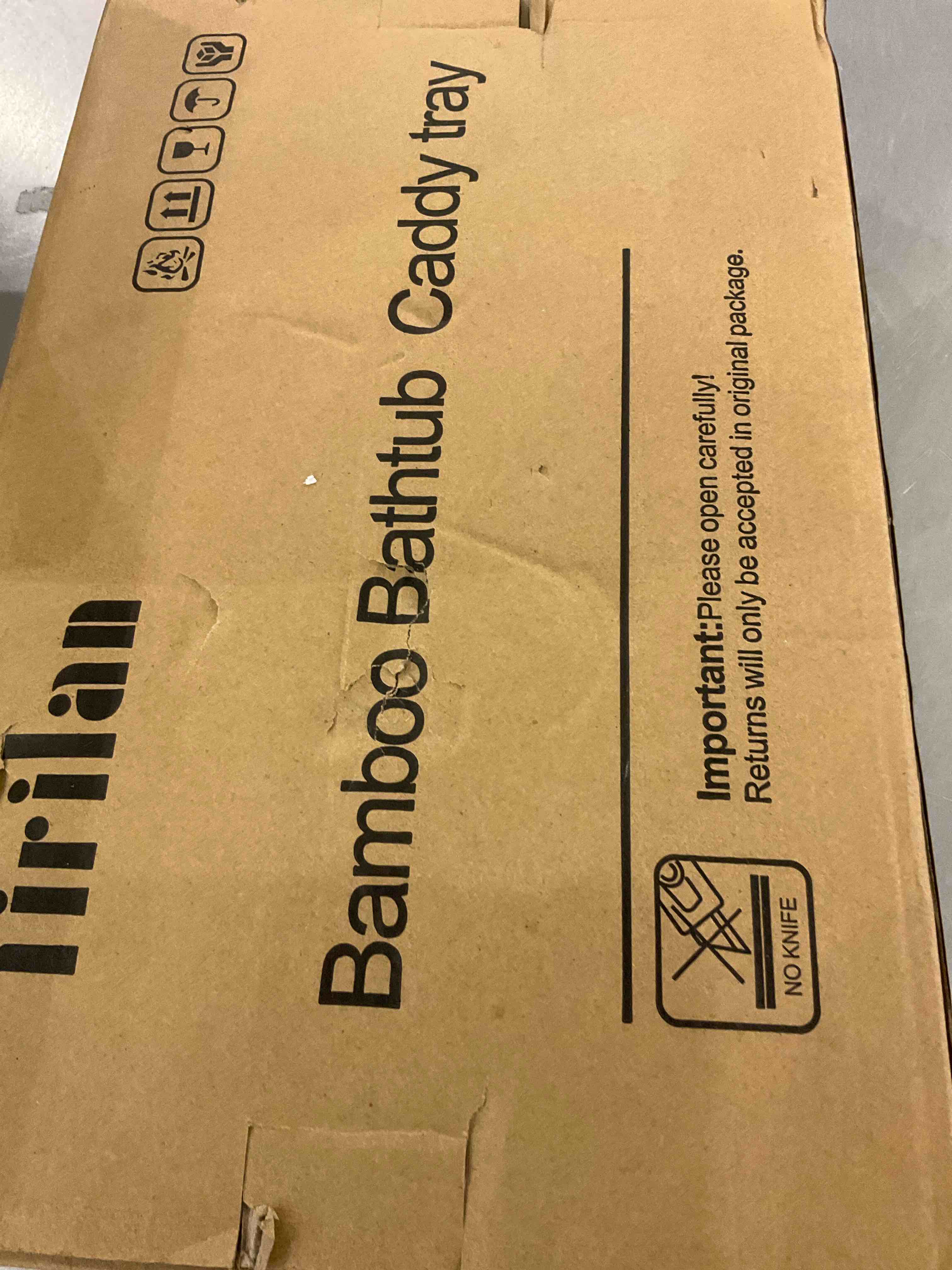 https://s3.amazonaws.com/lotting-images-prod/BargainHunt/EXS00985633_1711629892680.jpeg