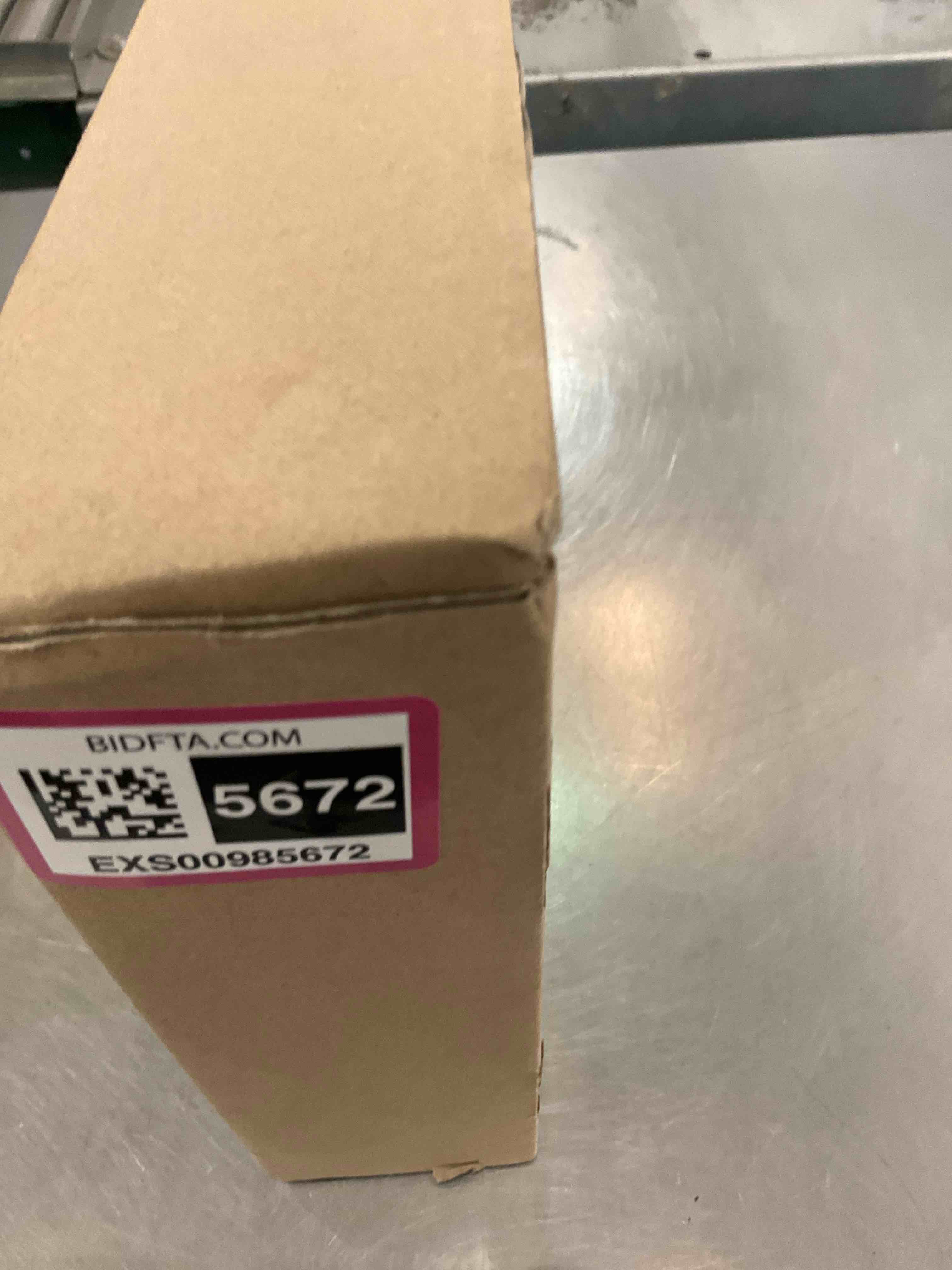 https://s3.amazonaws.com/lotting-images-prod/BargainHunt/EXS00985672_1711640327417.jpeg