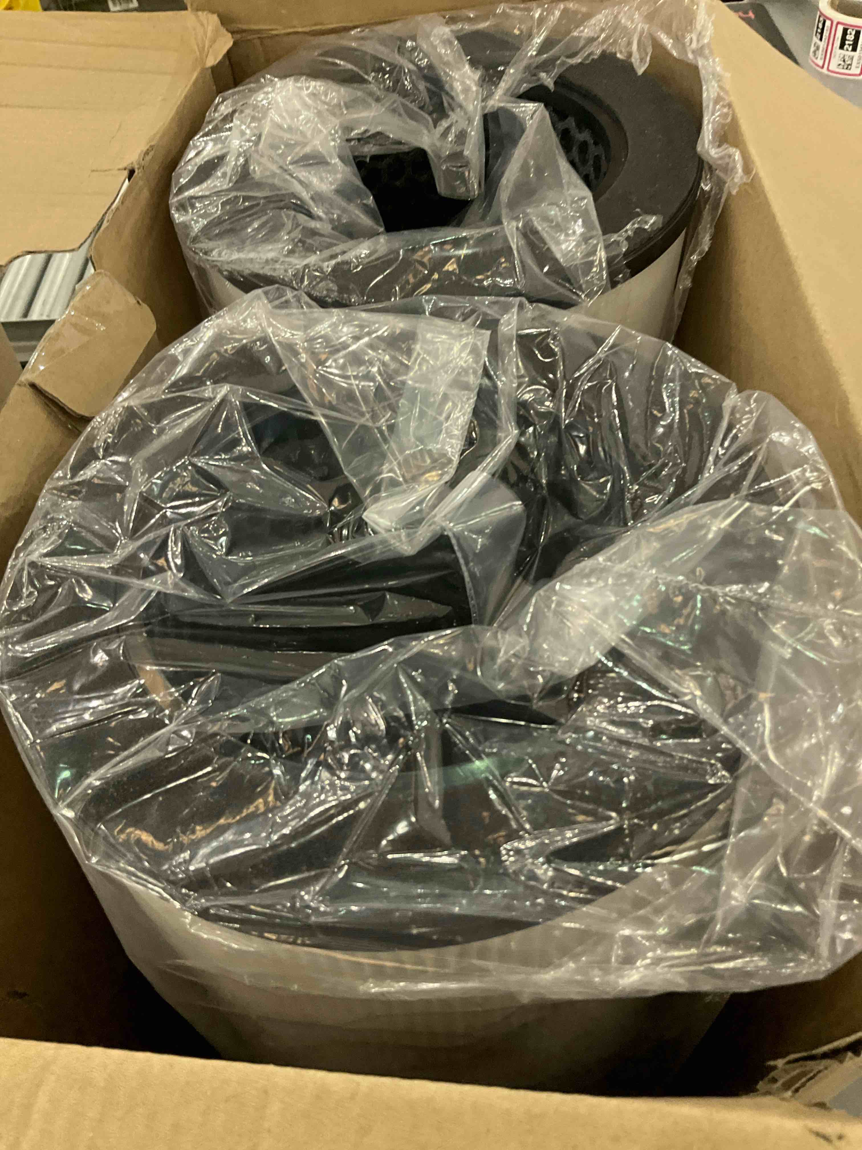 https://s3.amazonaws.com/lotting-images-prod/BargainHunt/EXS00985725_1711721592576.jpeg