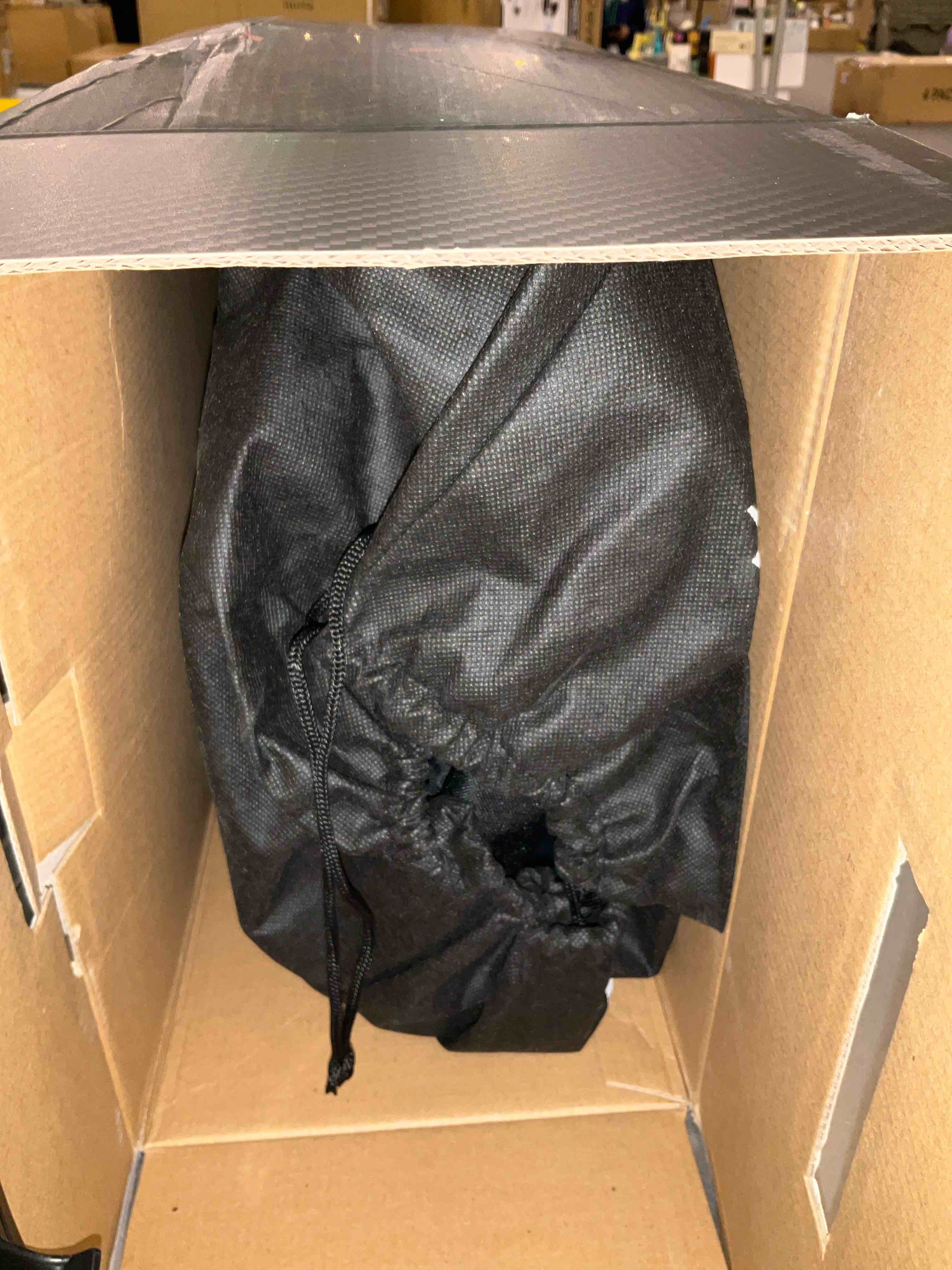 https://s3.amazonaws.com/lotting-images-prod/BargainHunt/EXS00985743_1711731397156.jpeg