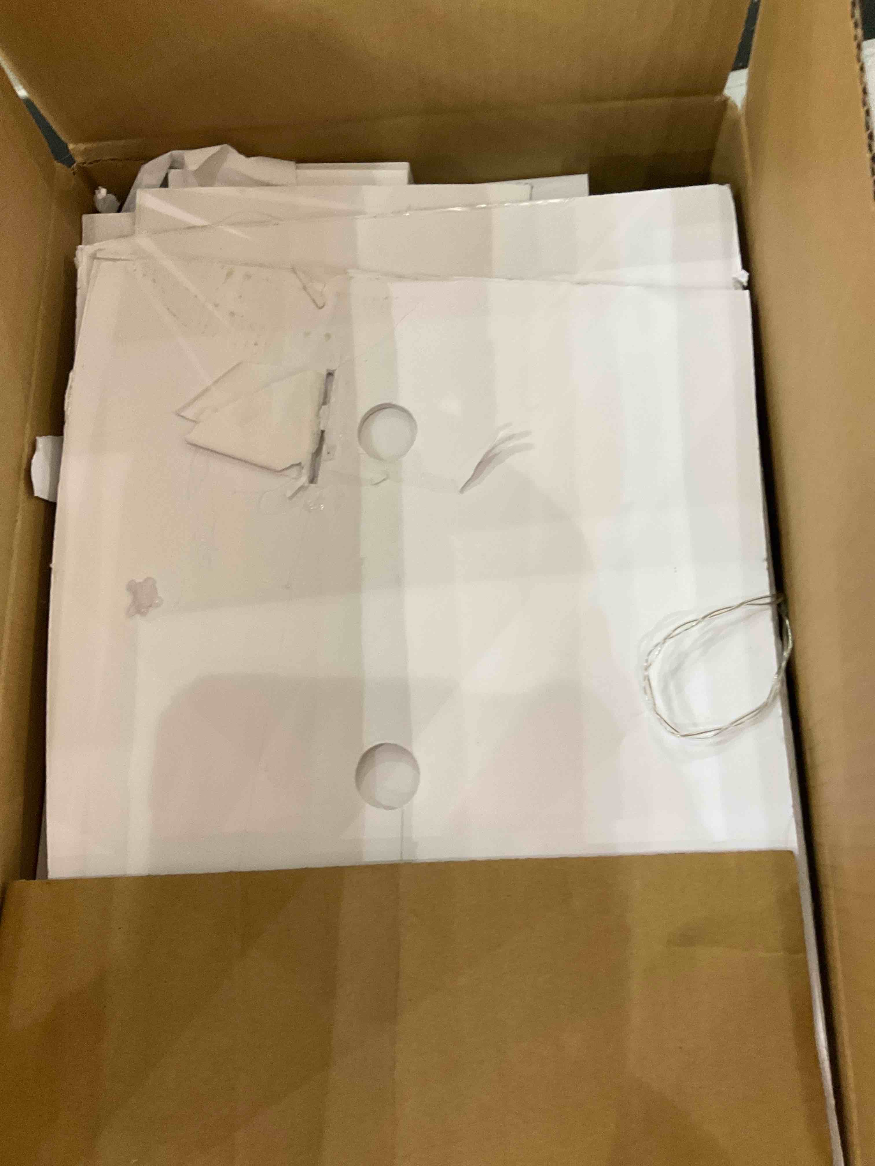 https://s3.amazonaws.com/lotting-images-prod/BargainHunt/EXS00985812_1711983882821.jpeg