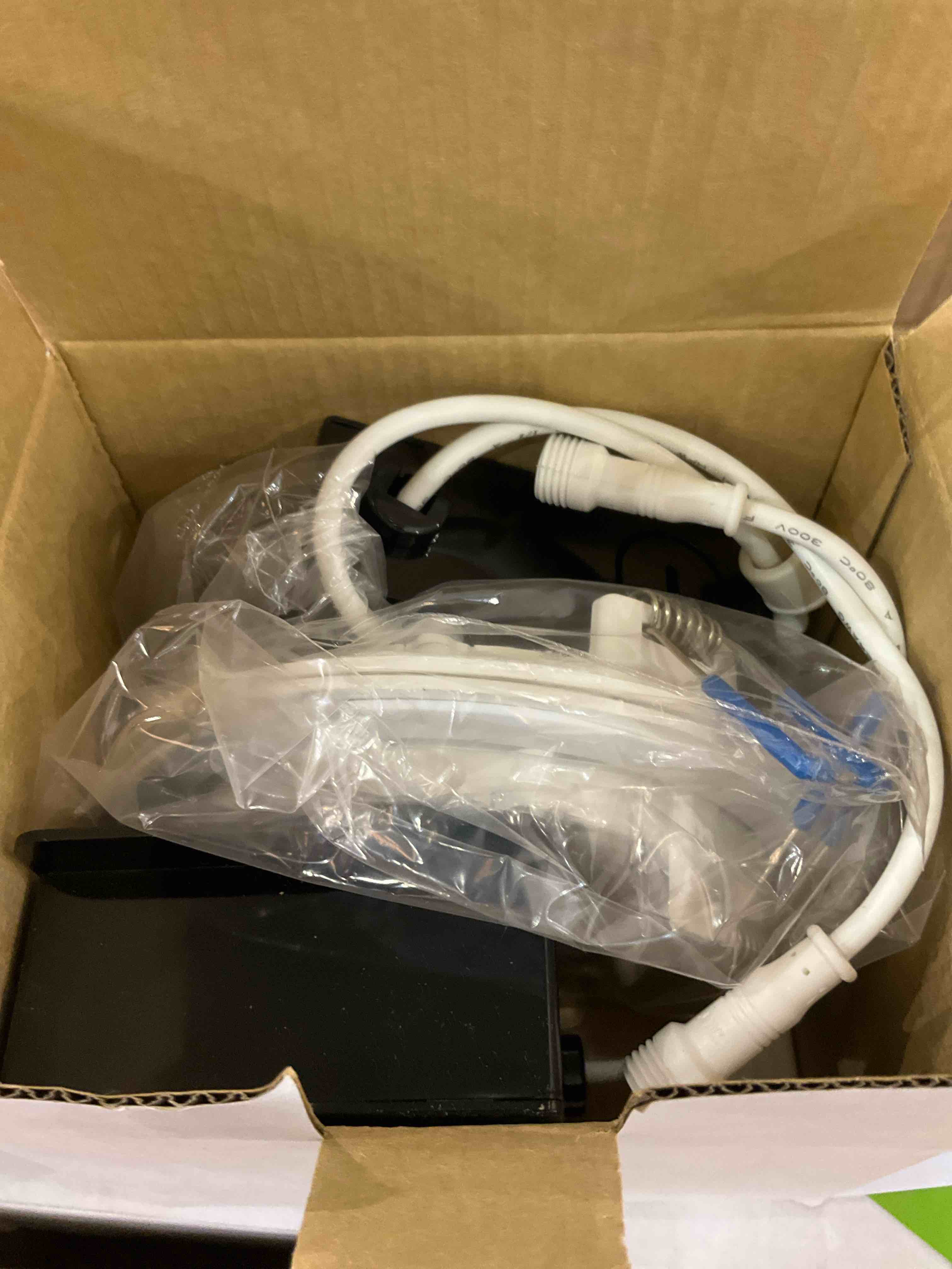 https://s3.amazonaws.com/lotting-images-prod/BargainHunt/EXS00985971_1712257916098.jpeg