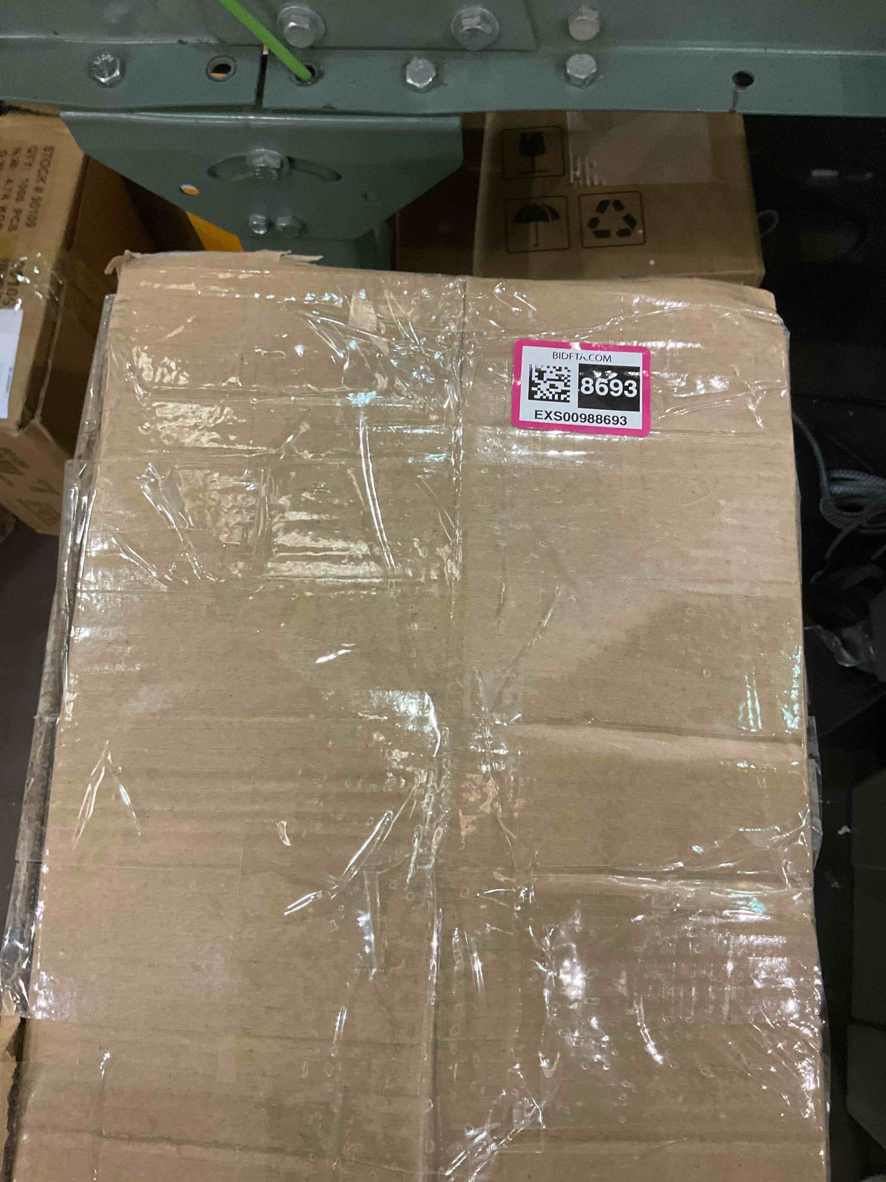 https://s3.amazonaws.com/lotting-images-prod/BargainHunt/EXS00988693_1709737287853.jpeg
