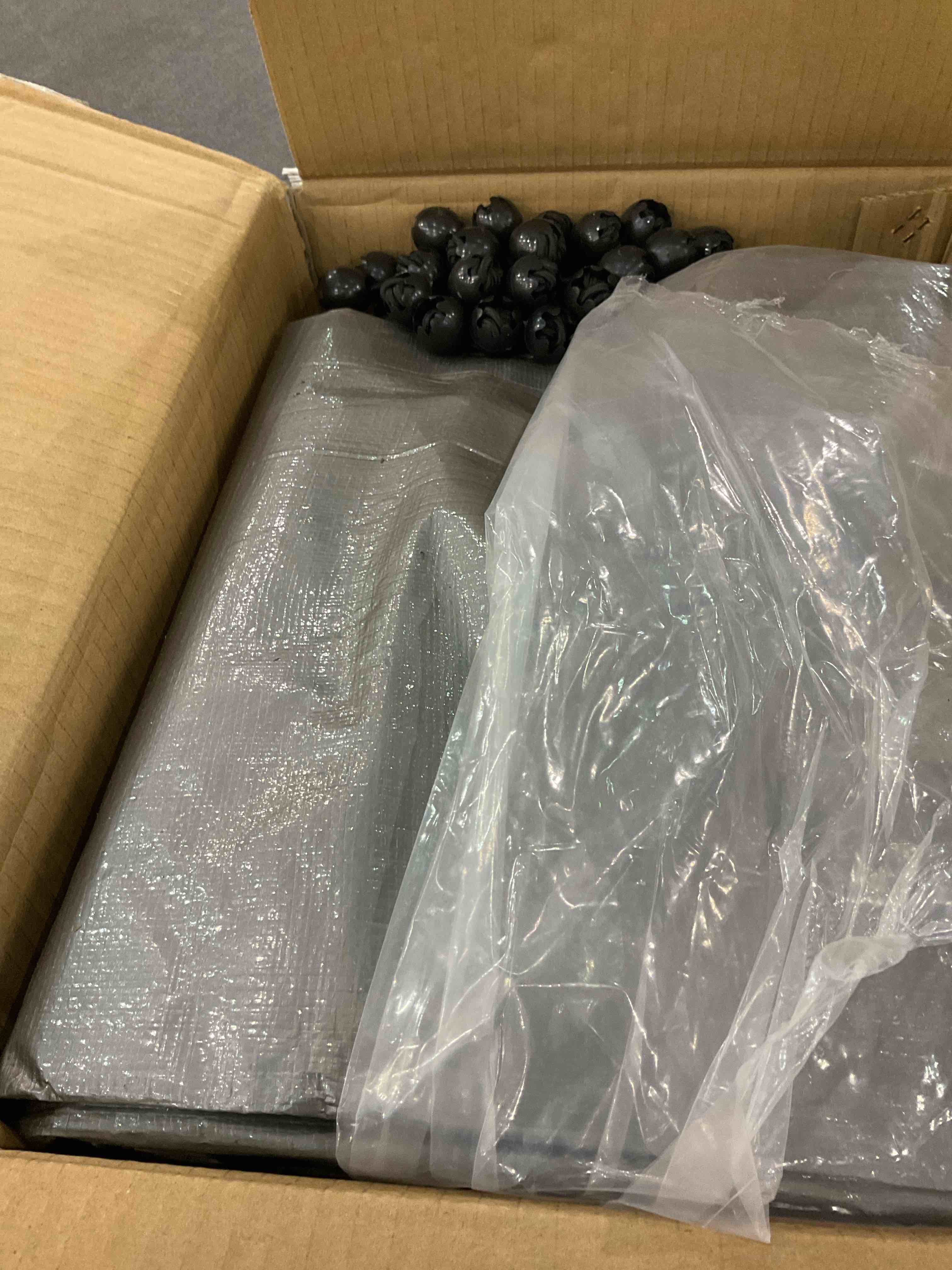 https://s3.amazonaws.com/lotting-images-prod/BargainHunt/EXS00988918_1709912947275.jpeg