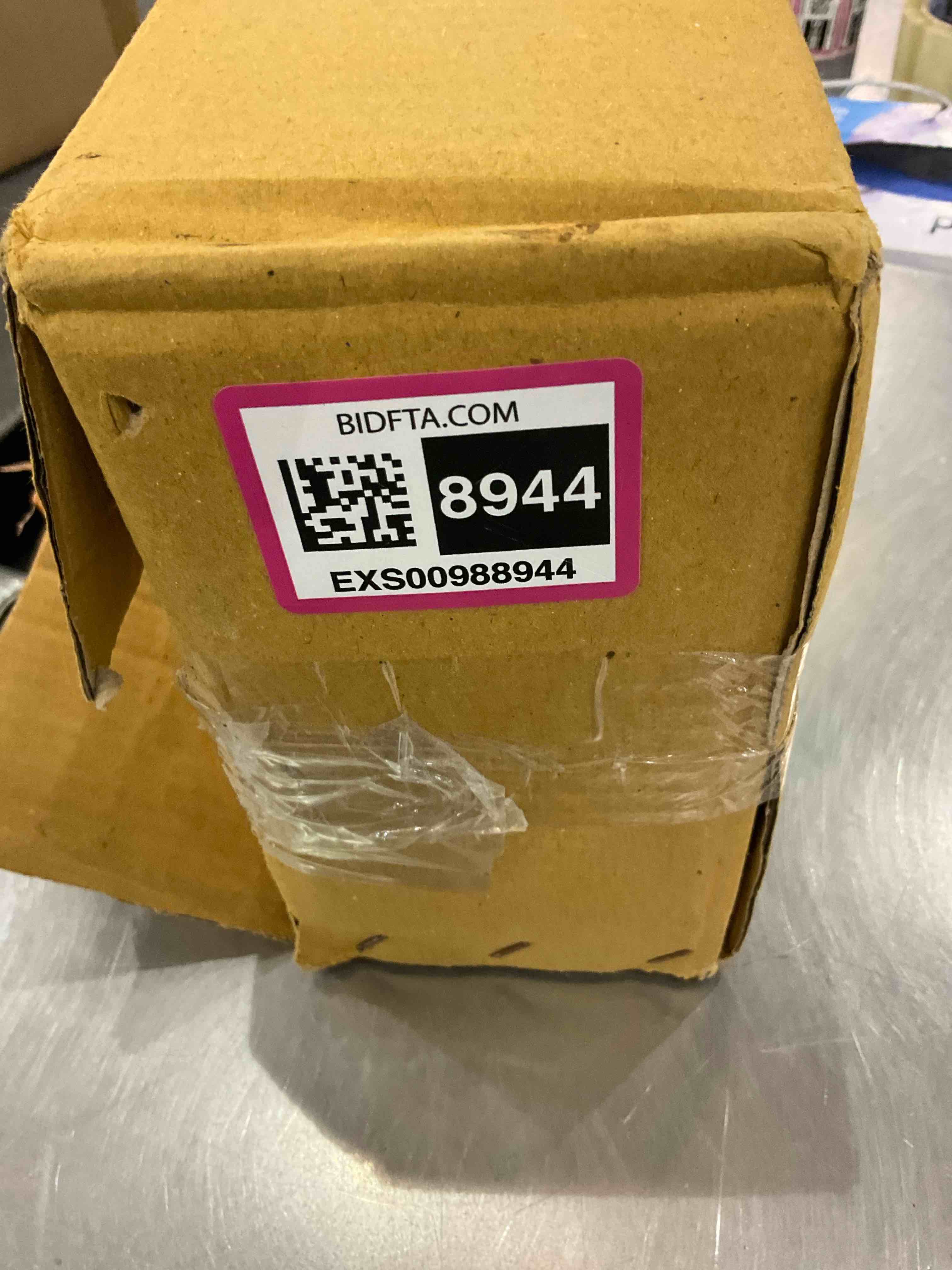 https://s3.amazonaws.com/lotting-images-prod/BargainHunt/EXS00988944_1709920696135.jpeg
