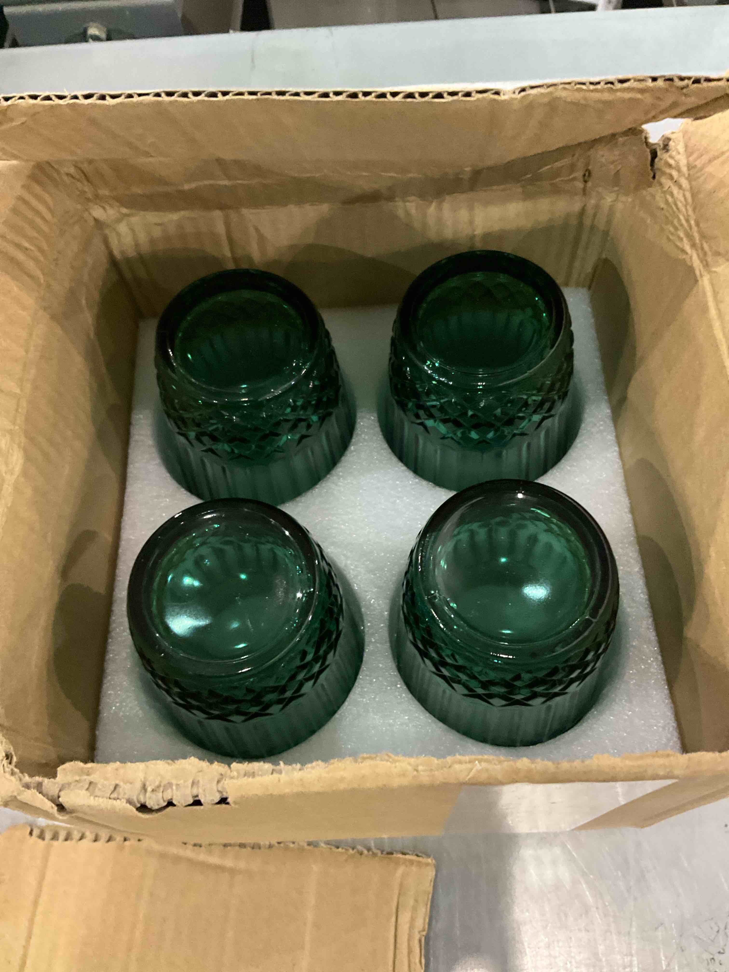 set of 4 drinking glasses green