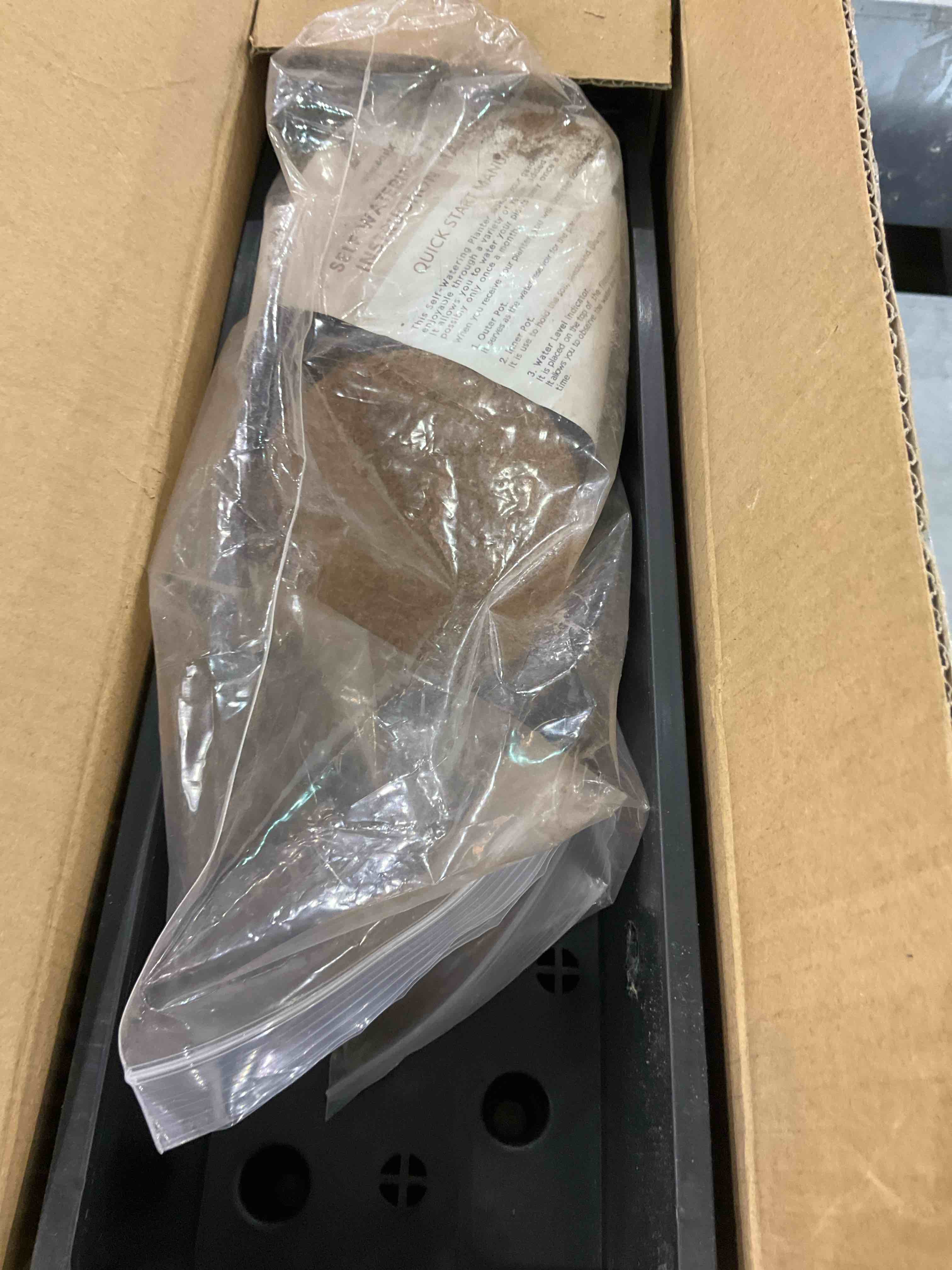 https://s3.amazonaws.com/lotting-images-prod/BargainHunt/EXS00995877_1706715636298.jpeg