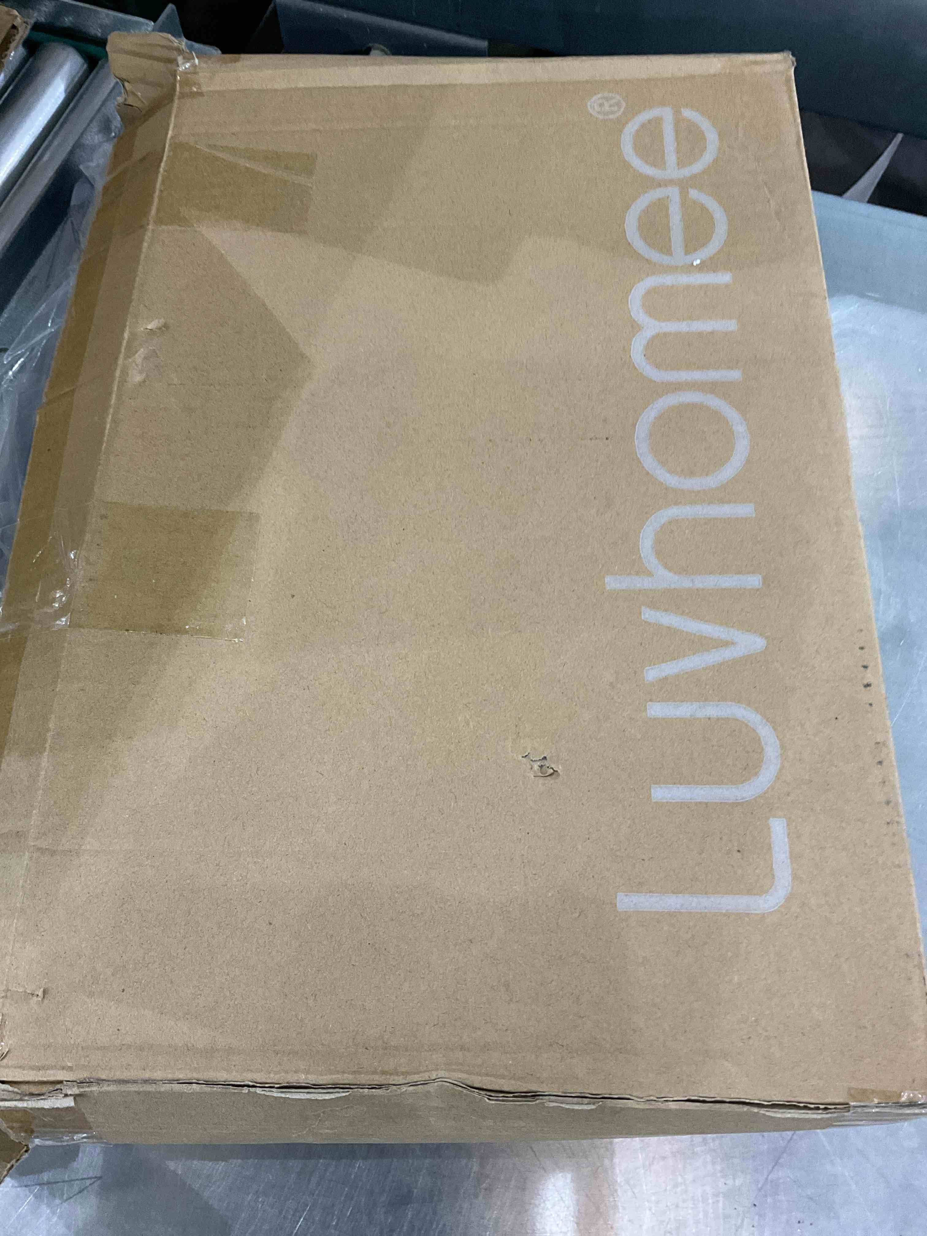 https://s3.amazonaws.com/lotting-images-prod/BargainHunt/EXS00995878_1706715553349.jpeg