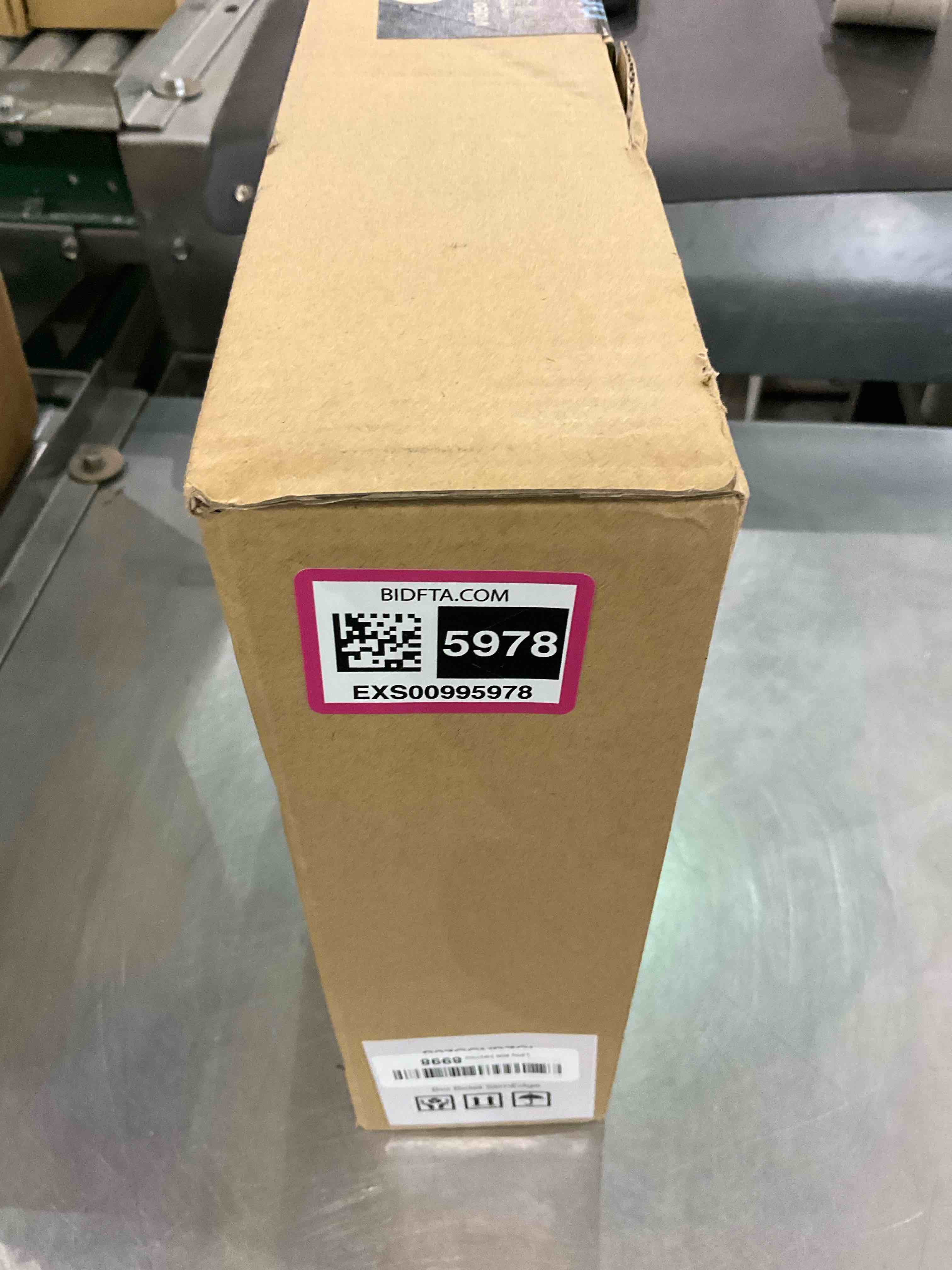 https://s3.amazonaws.com/lotting-images-prod/BargainHunt/EXS00995978_1706793055464.jpeg