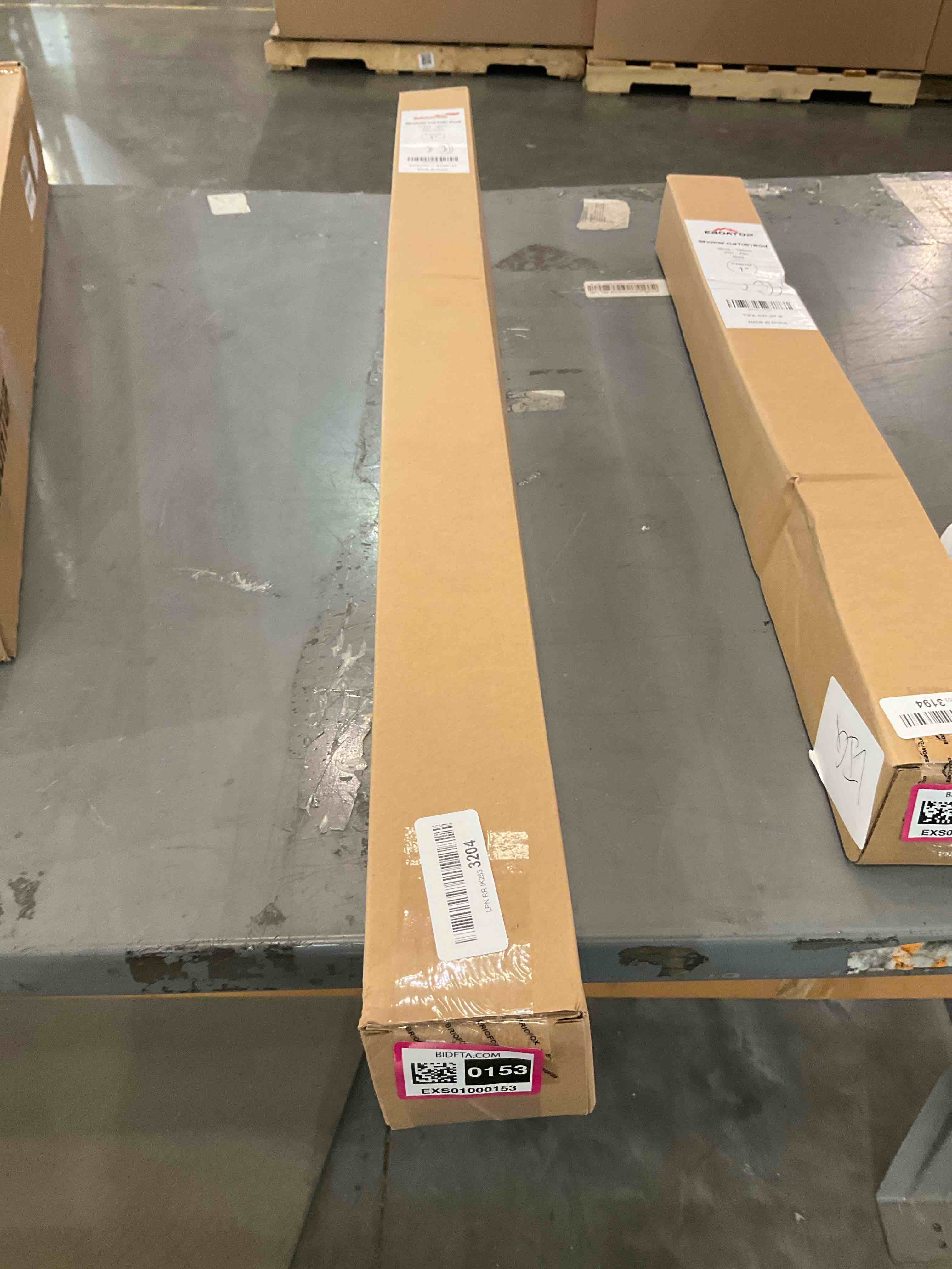 https://s3.amazonaws.com/lotting-images-prod/BargainHunt/EXS01000153_1707335116057.jpeg
