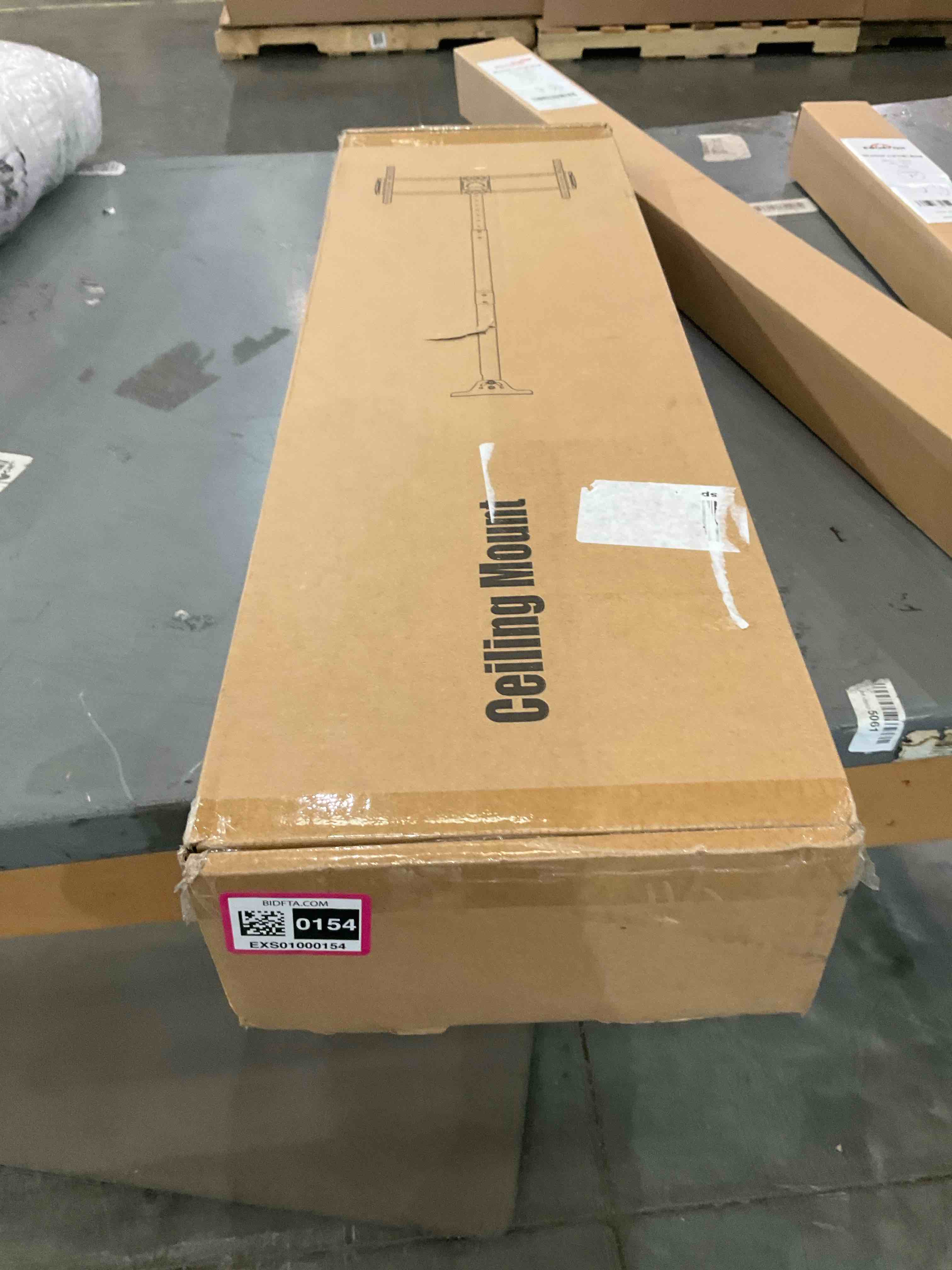 https://s3.amazonaws.com/lotting-images-prod/BargainHunt/EXS01000154_1707335162337.jpeg