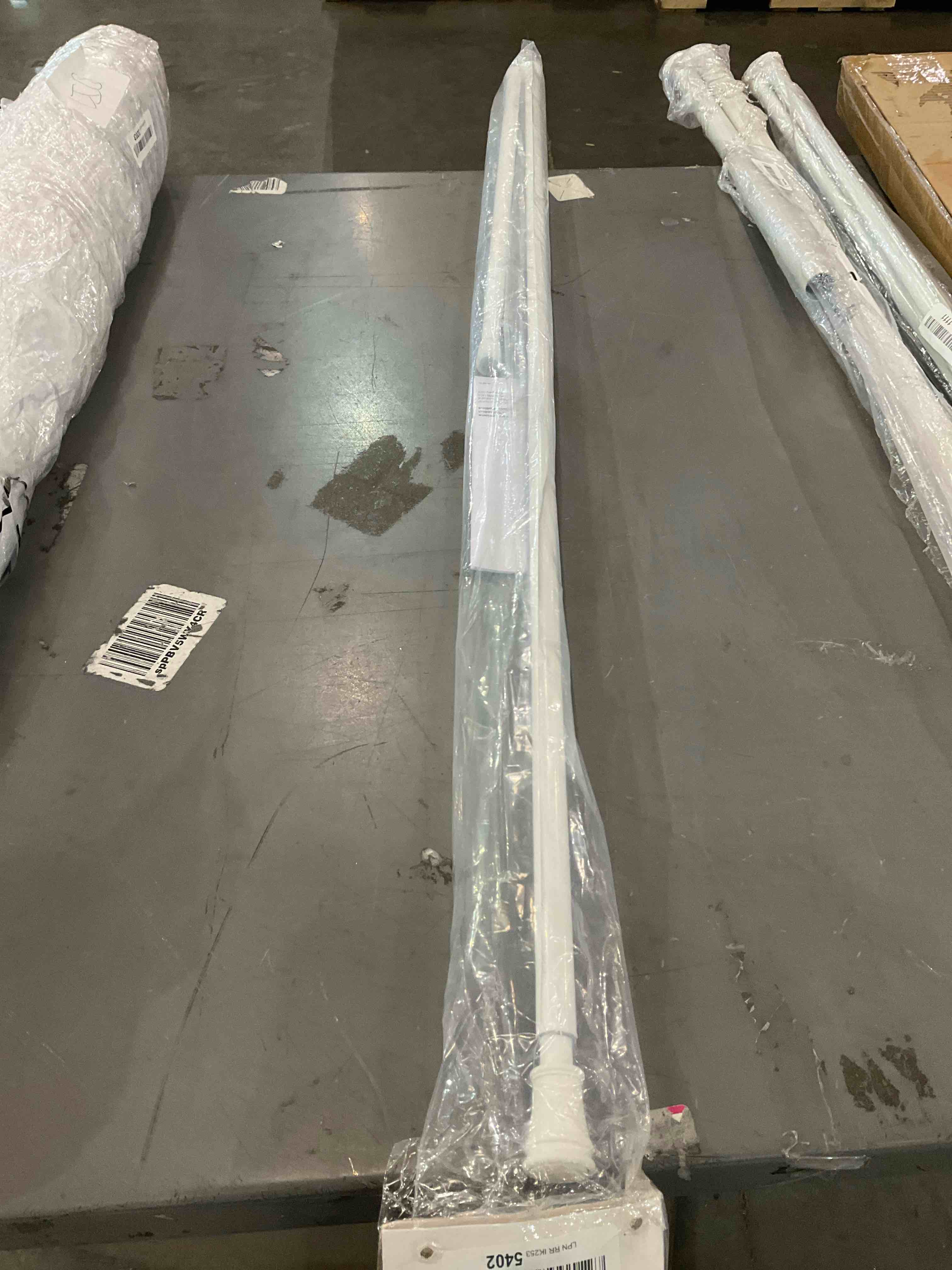 https://s3.amazonaws.com/lotting-images-prod/BargainHunt/EXS01000160_1707336394421.jpeg