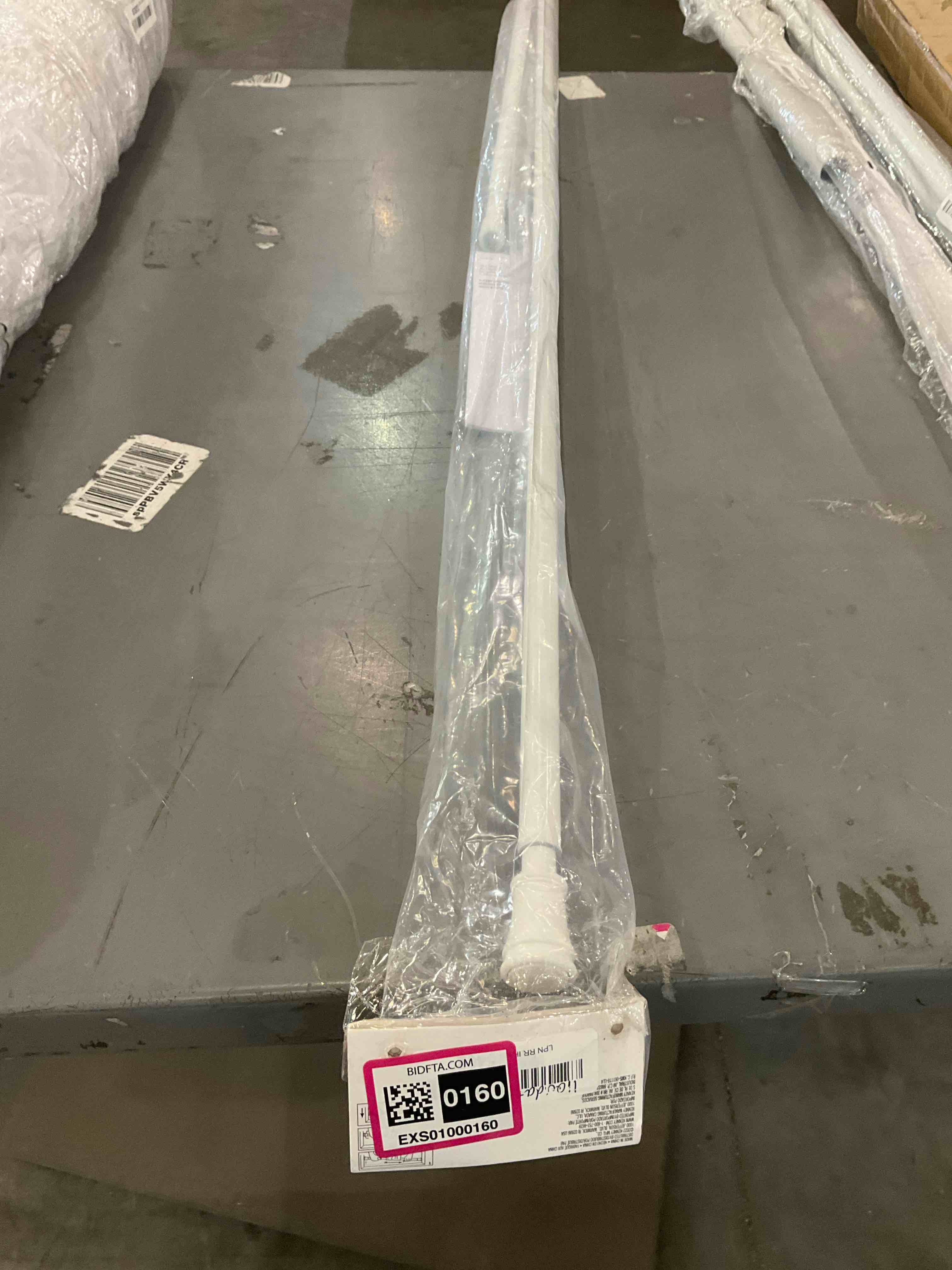 https://s3.amazonaws.com/lotting-images-prod/BargainHunt/EXS01000160_1707336405437.jpeg