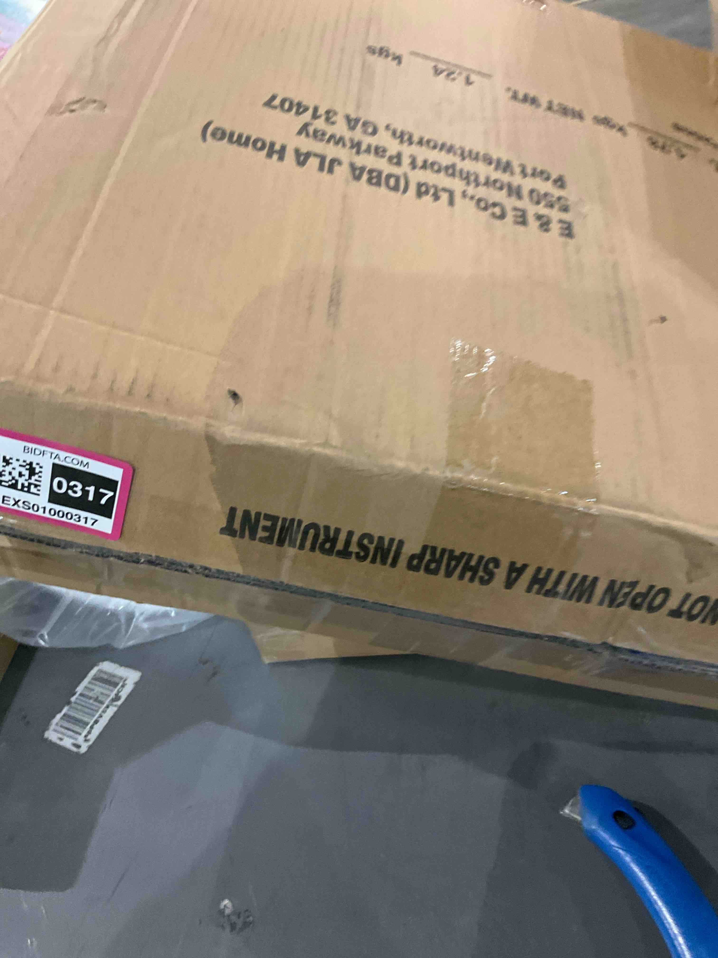 https://s3.amazonaws.com/lotting-images-prod/BargainHunt/EXS01000317_1707481299669.jpeg