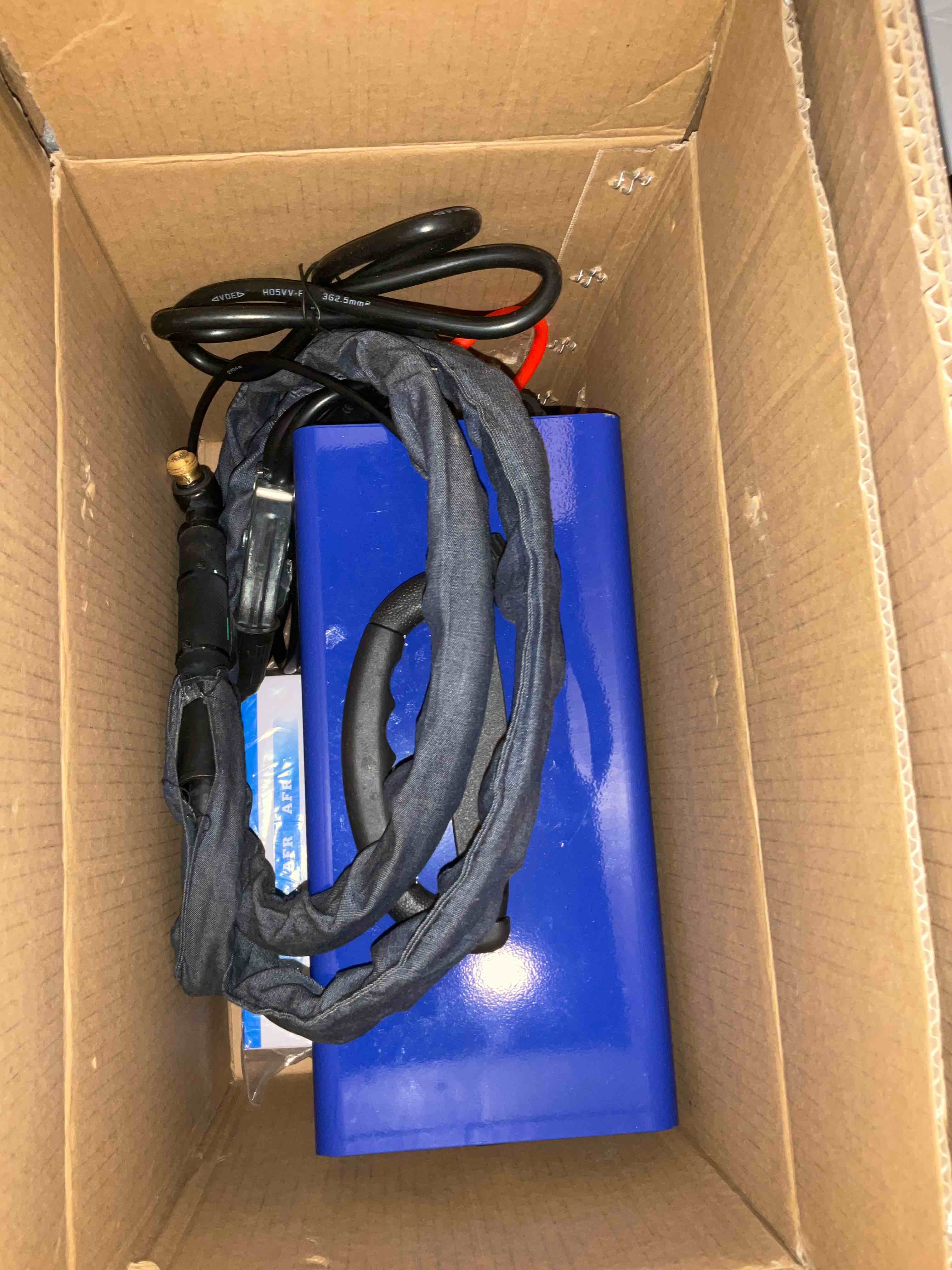 https://s3.amazonaws.com/lotting-images-prod/BargainHunt/EXS01000579_1712847080063.jpeg