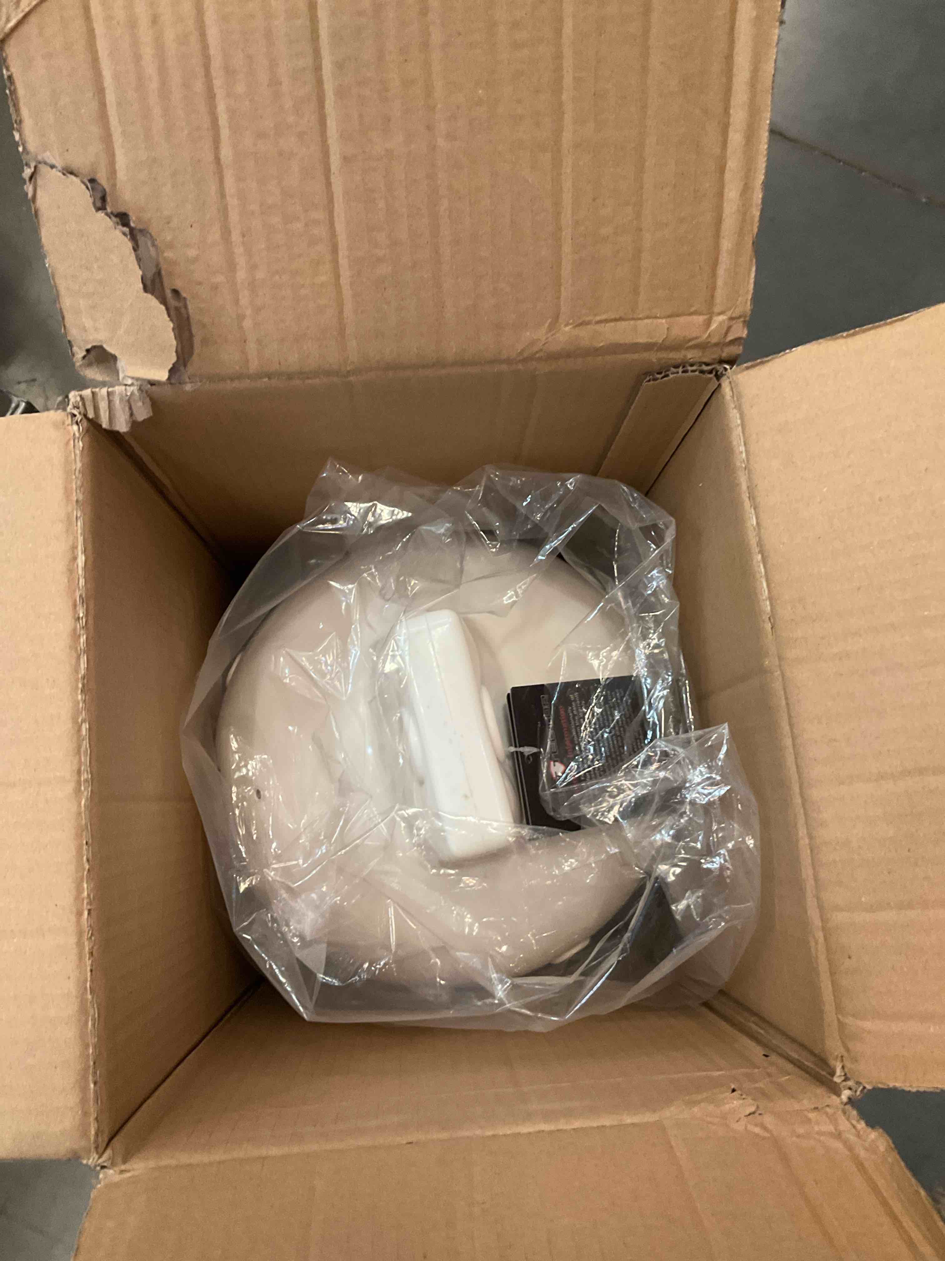 https://s3.amazonaws.com/lotting-images-prod/BargainHunt/EXS01000593_1712848962639.jpeg