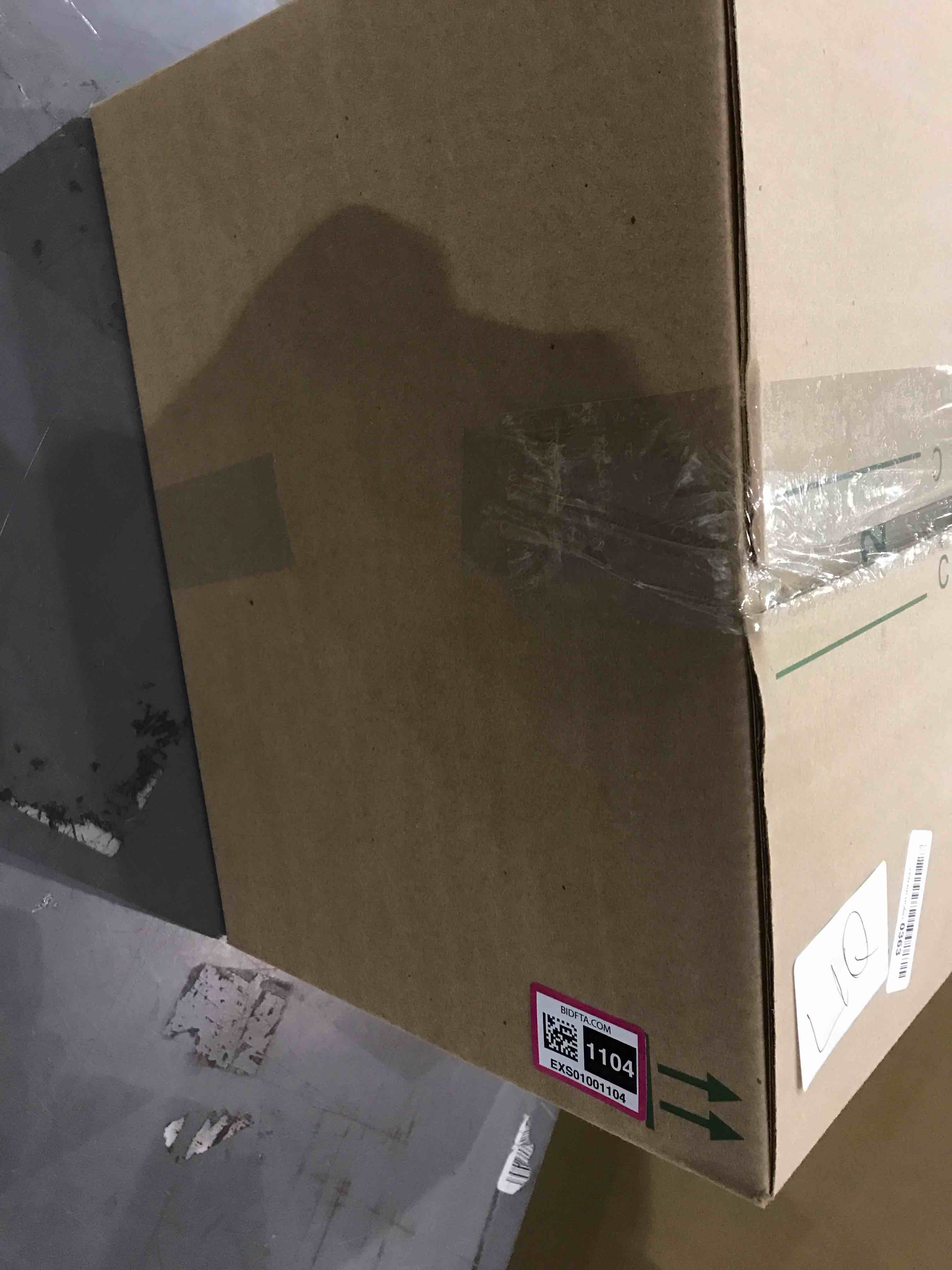 https://s3.amazonaws.com/lotting-images-prod/BargainHunt/EXS01001105_1706617069083.jpeg