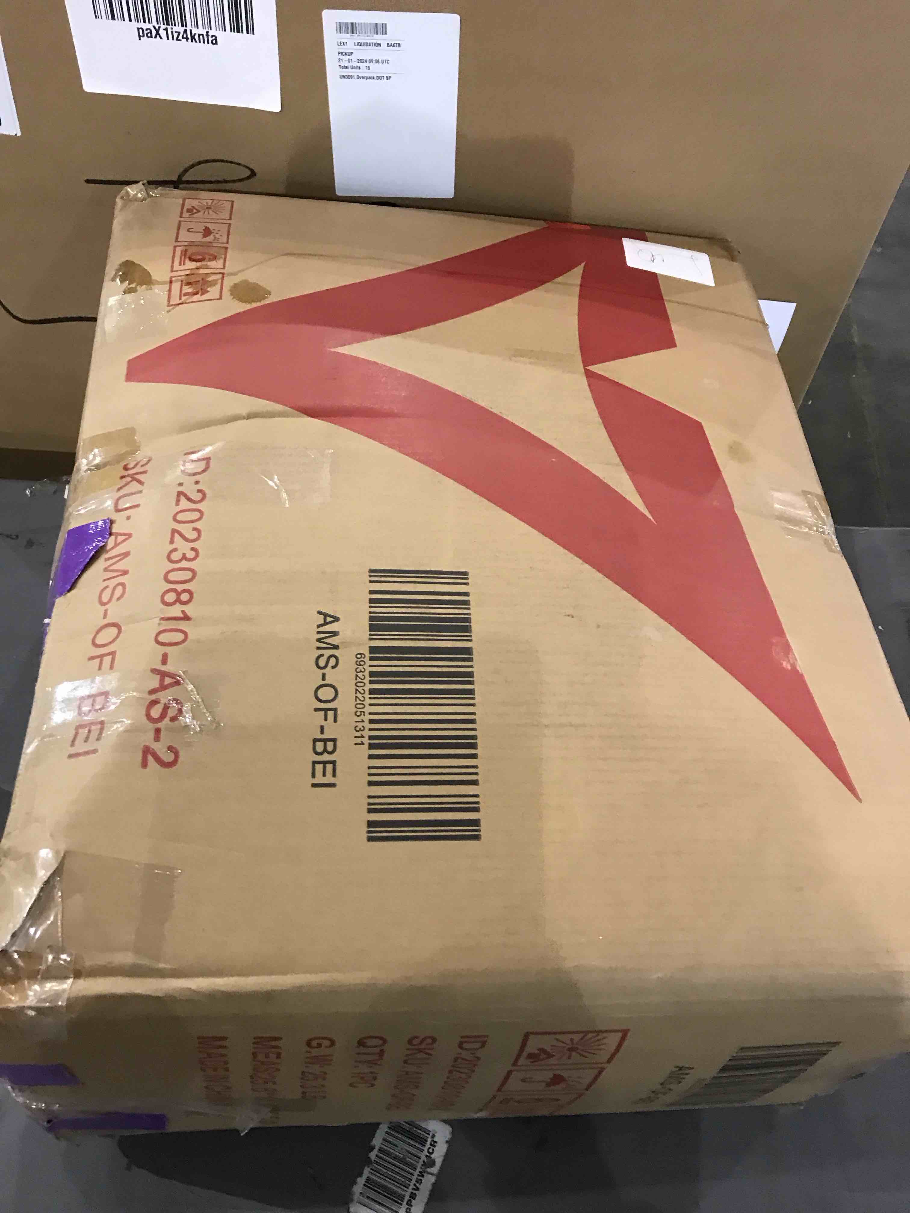 https://s3.amazonaws.com/lotting-images-prod/BargainHunt/EXS01001108_1706617721328.jpeg