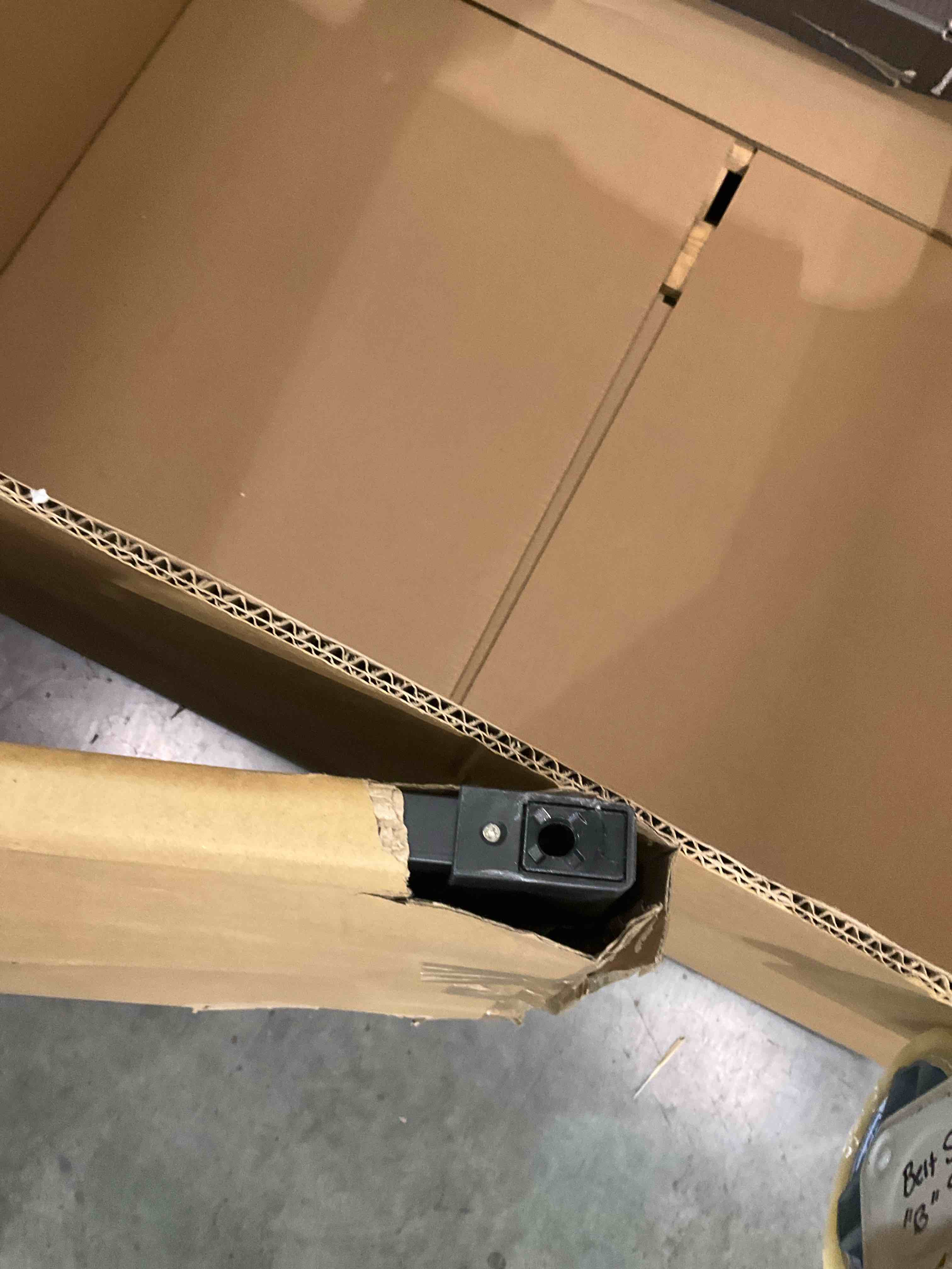 https://s3.amazonaws.com/lotting-images-prod/BargainHunt/EXS01001270_1706644517211.jpeg