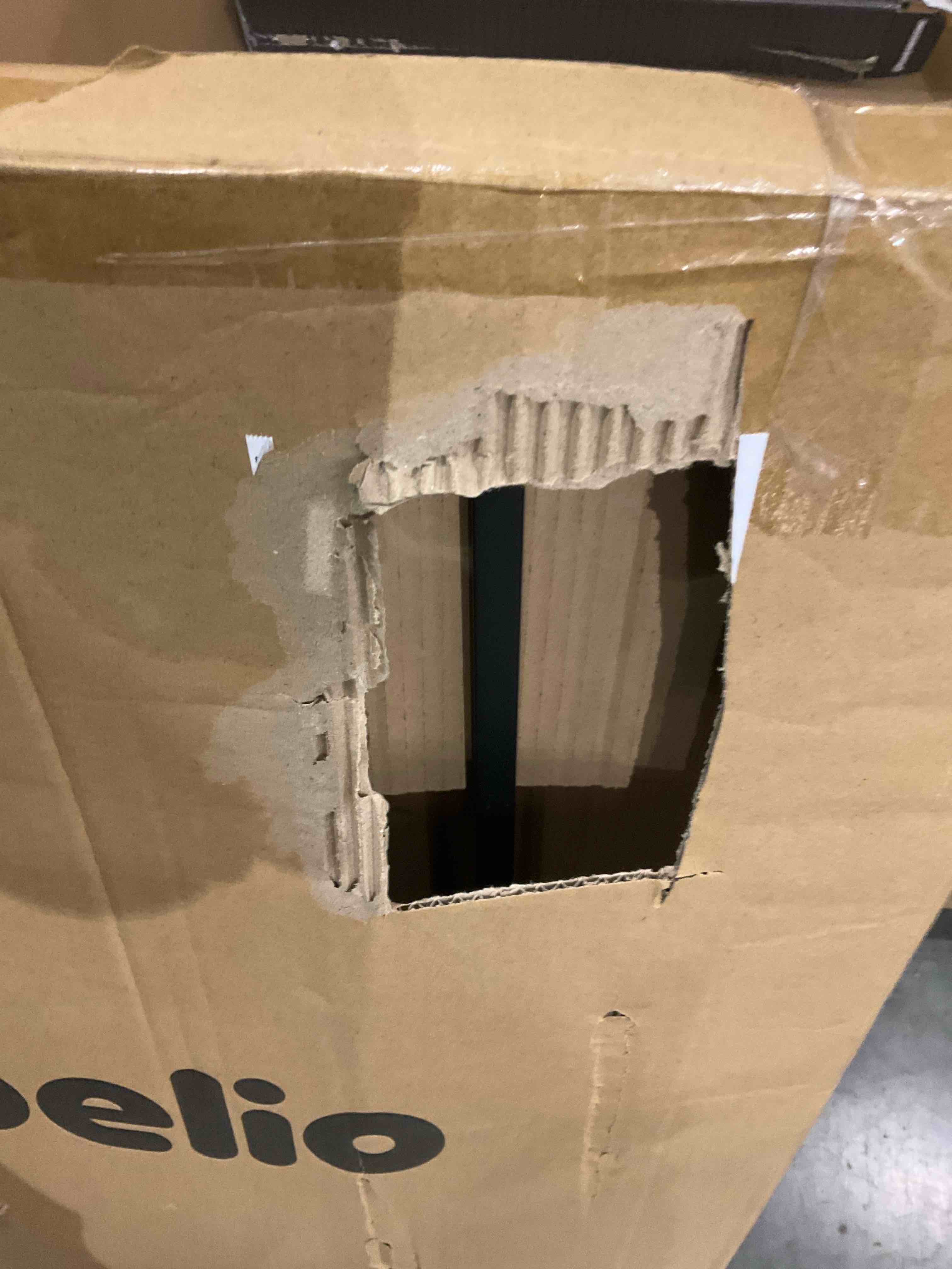 https://s3.amazonaws.com/lotting-images-prod/BargainHunt/EXS01001270_1706644521168.jpeg