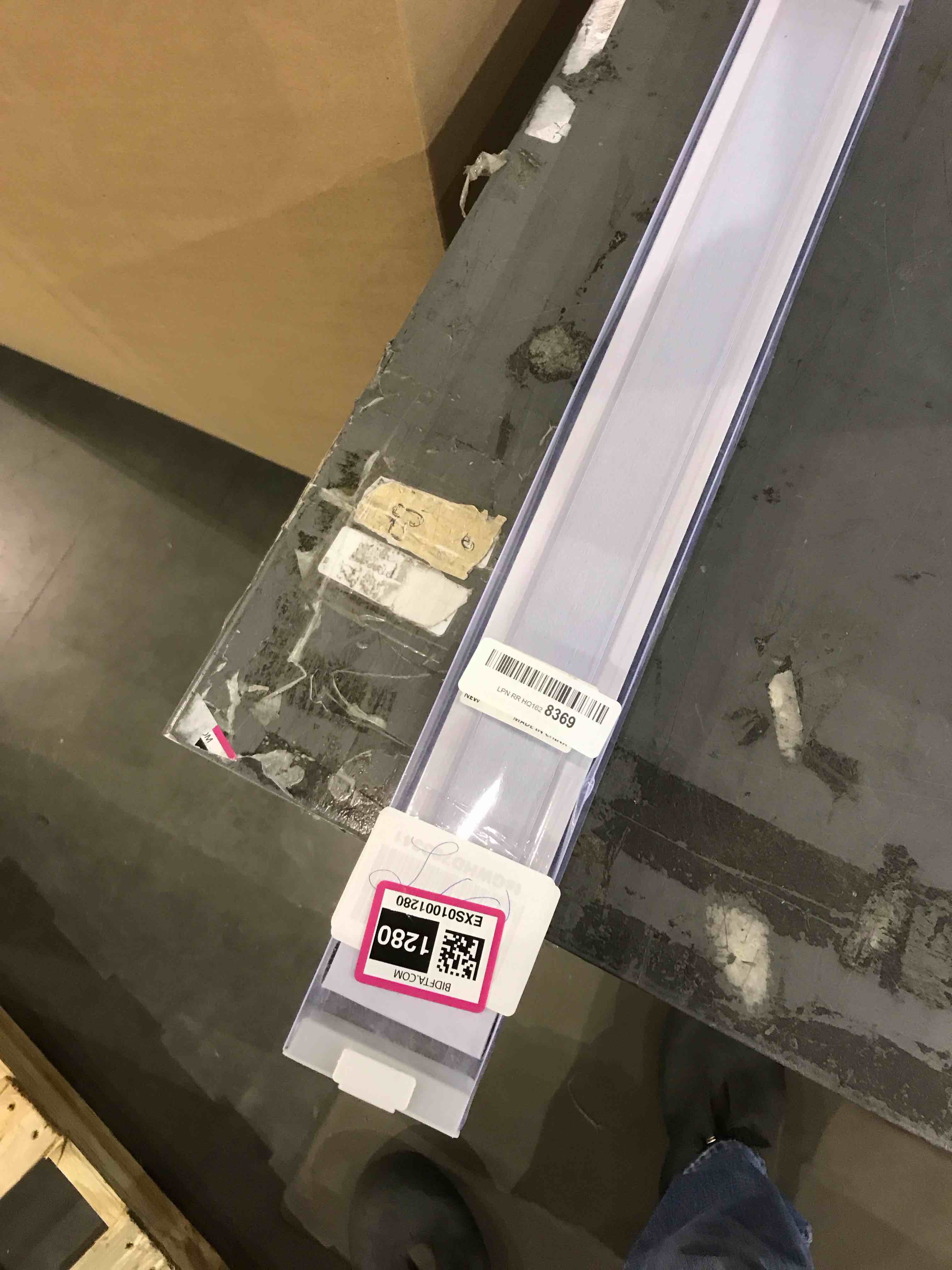 https://s3.amazonaws.com/lotting-images-prod/BargainHunt/EXS01001280_1706704159586.jpeg