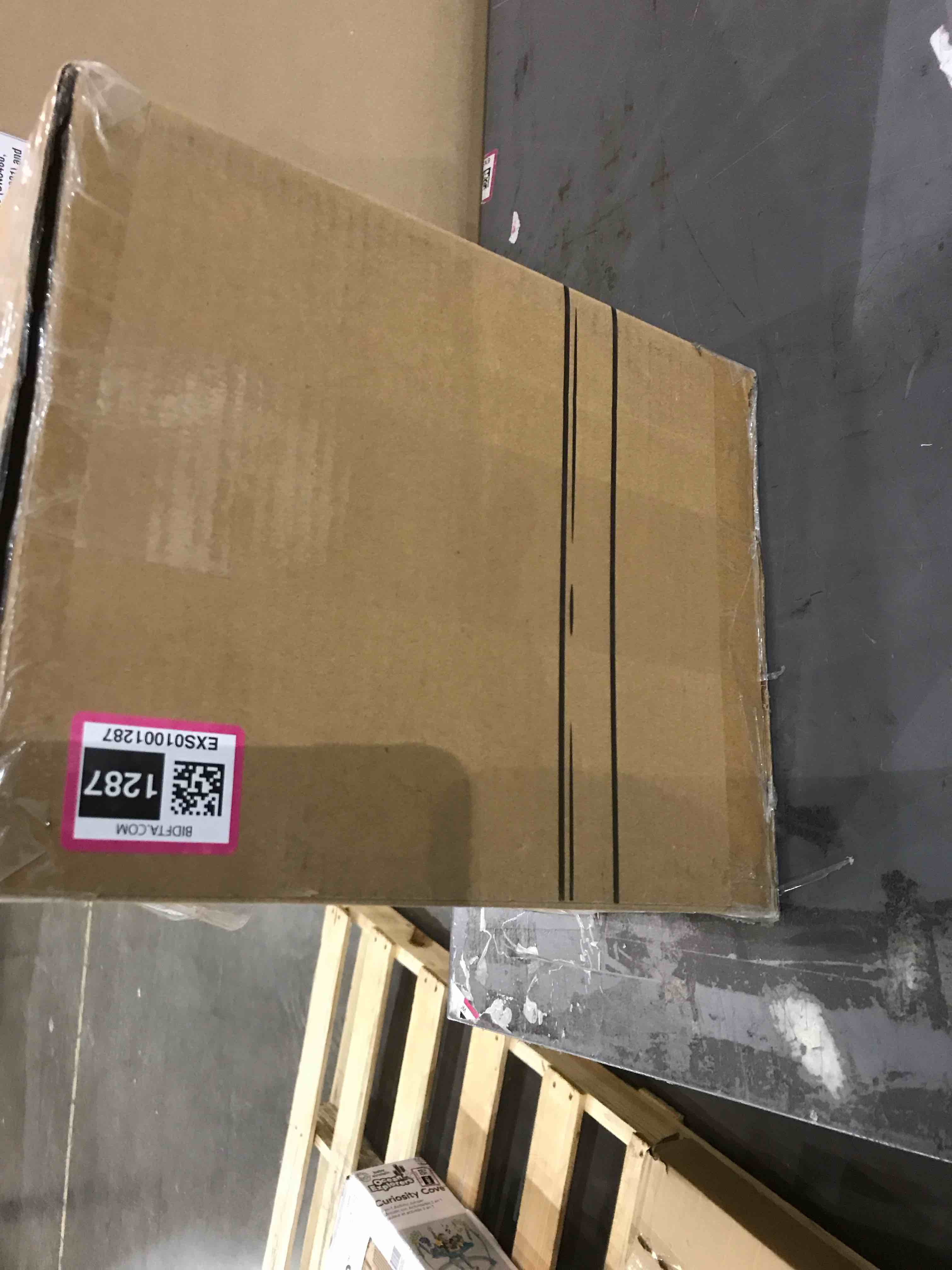 https://s3.amazonaws.com/lotting-images-prod/BargainHunt/EXS01001287_1706704845545.jpeg