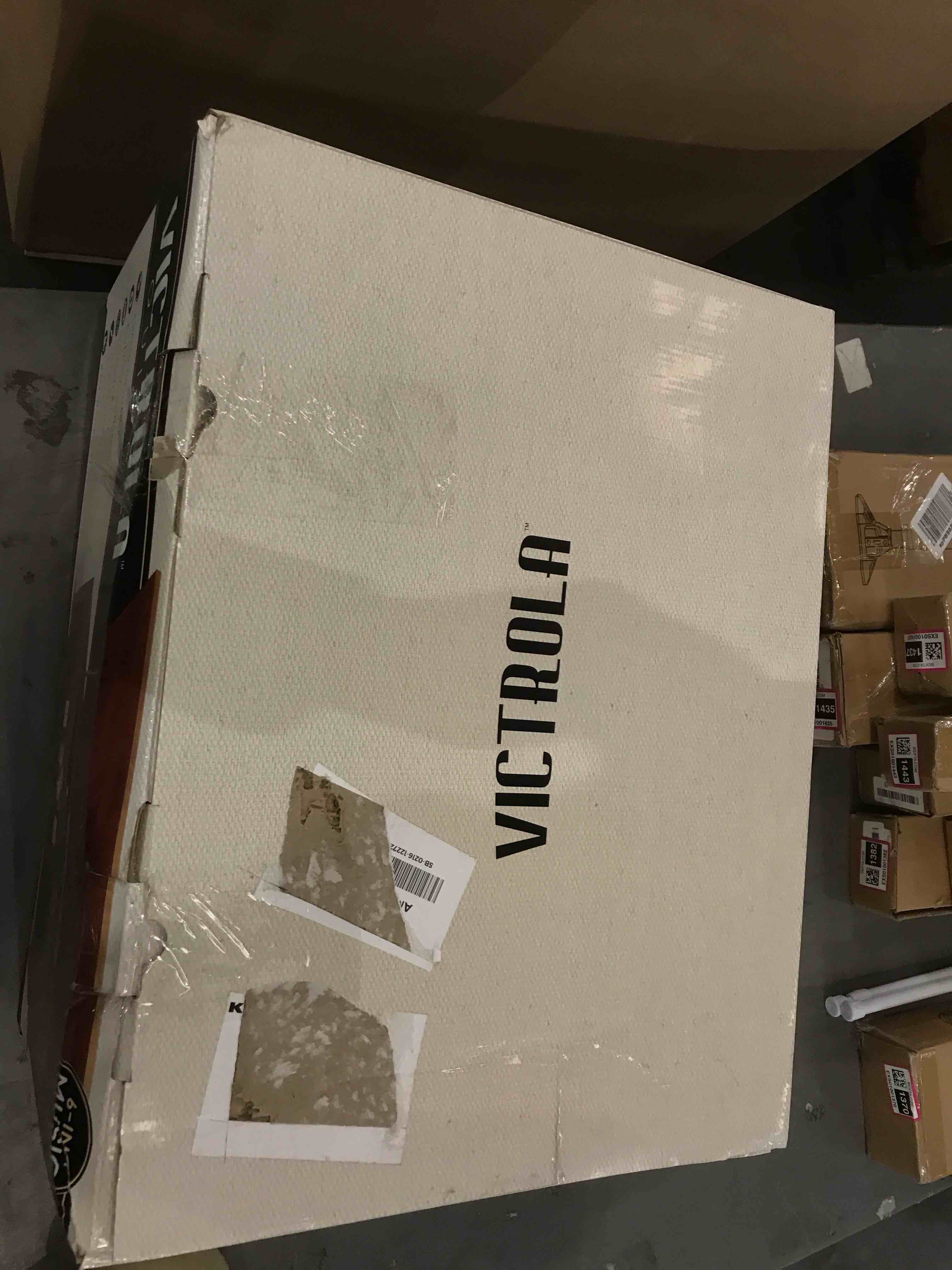 https://s3.amazonaws.com/lotting-images-prod/BargainHunt/EXS01001452_1706731272920.jpeg