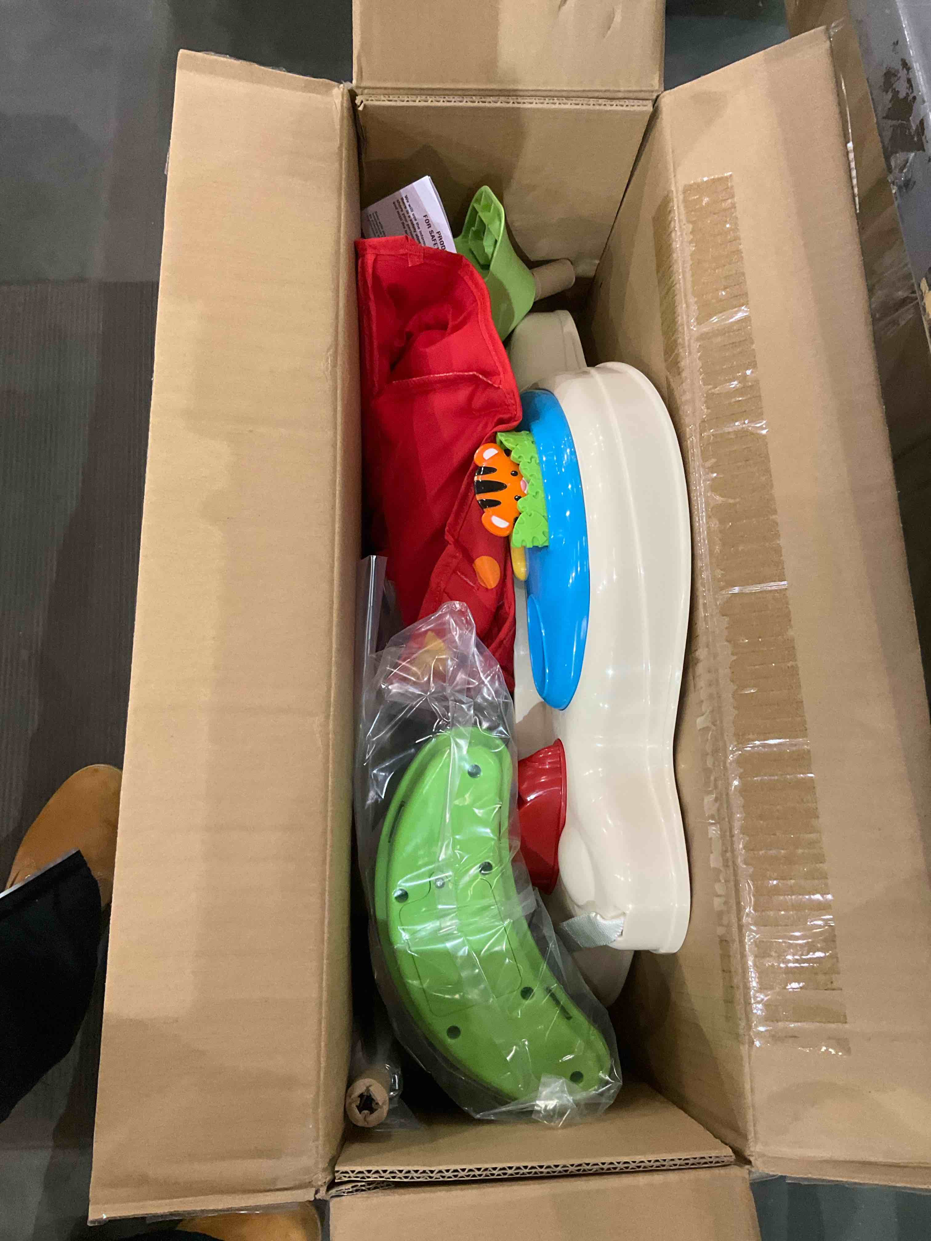 https://s3.amazonaws.com/lotting-images-prod/BargainHunt/EXS01001934_1709216596711.jpeg