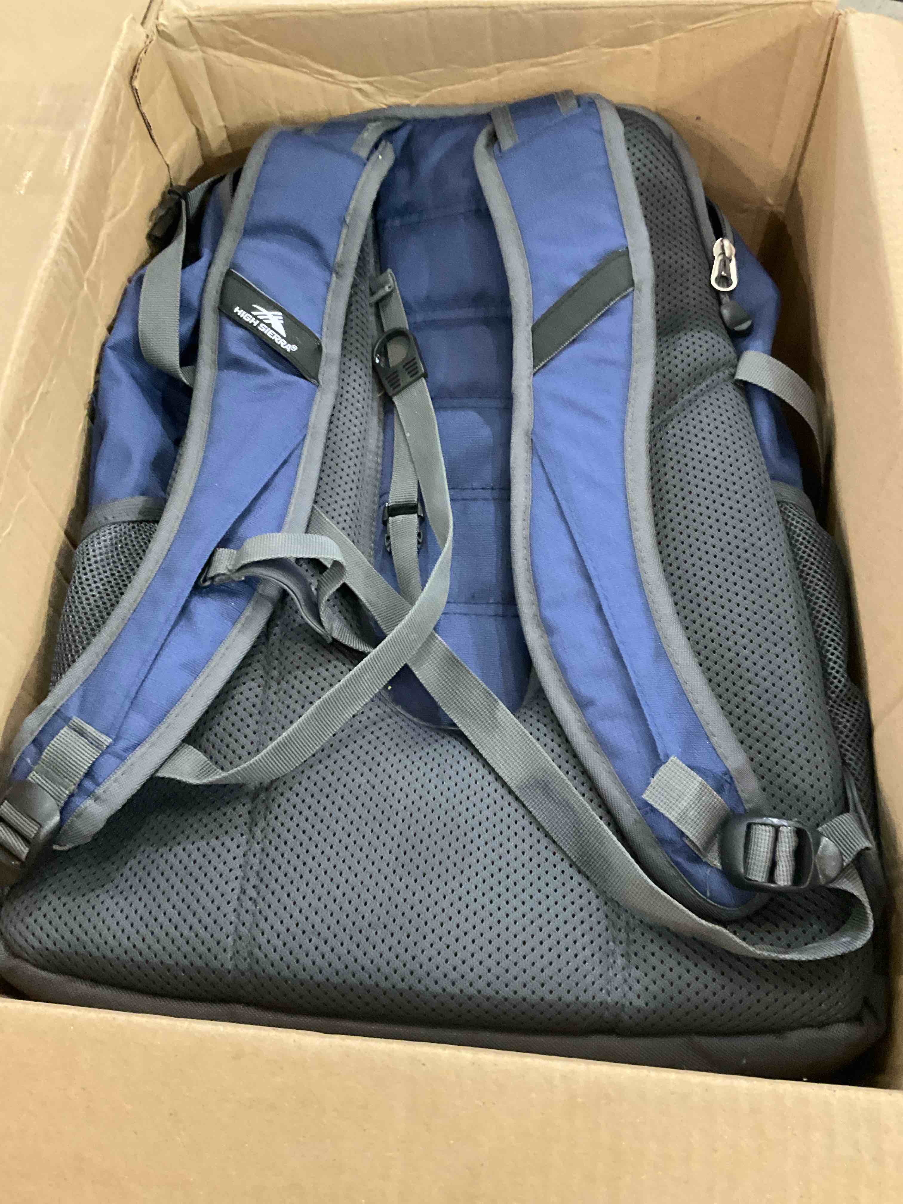 https://s3.amazonaws.com/lotting-images-prod/BargainHunt/EXS01001942_1709218614586.jpeg