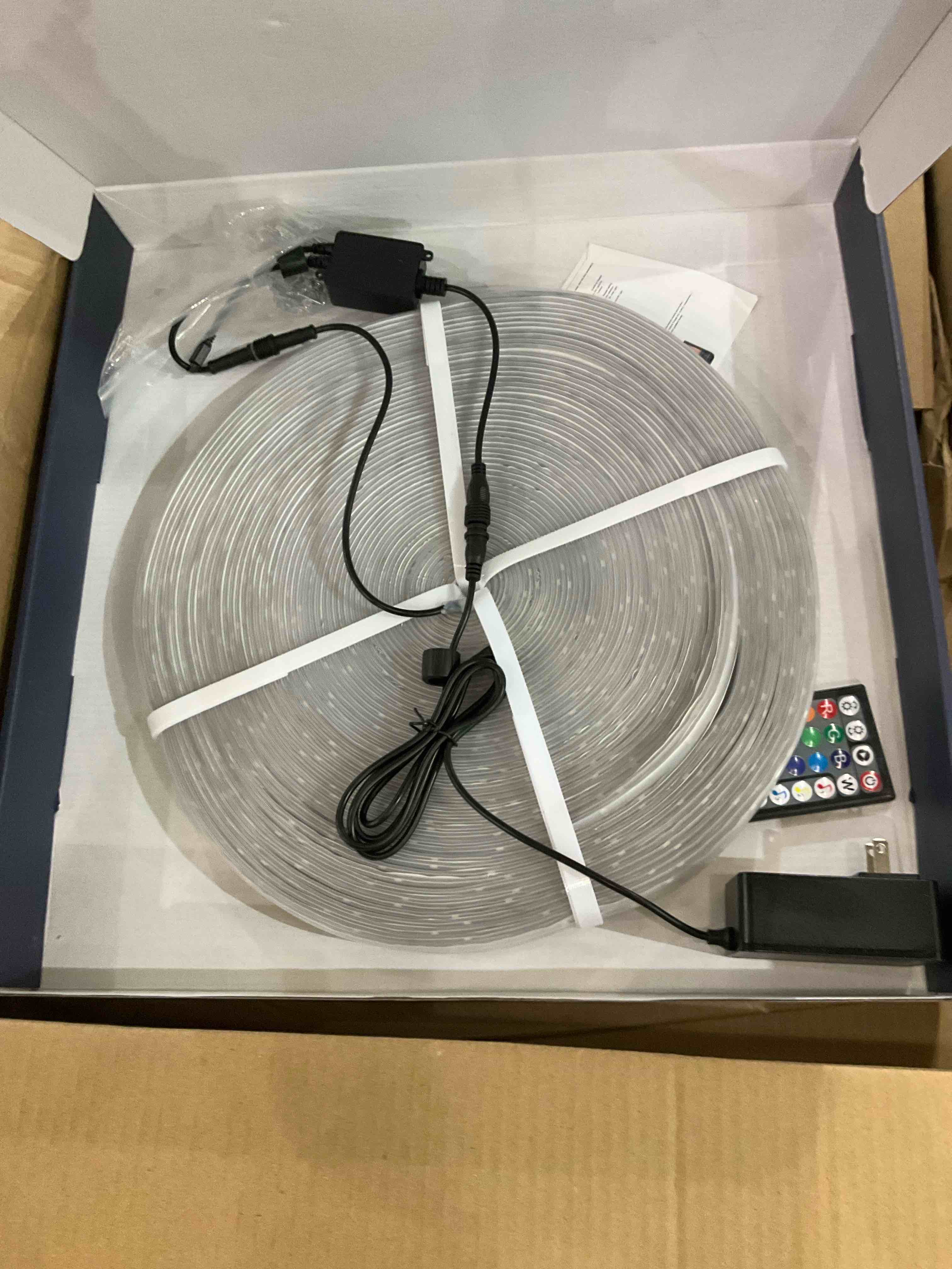 https://s3.amazonaws.com/lotting-images-prod/BargainHunt/EXS01001943_1709219036538.jpeg