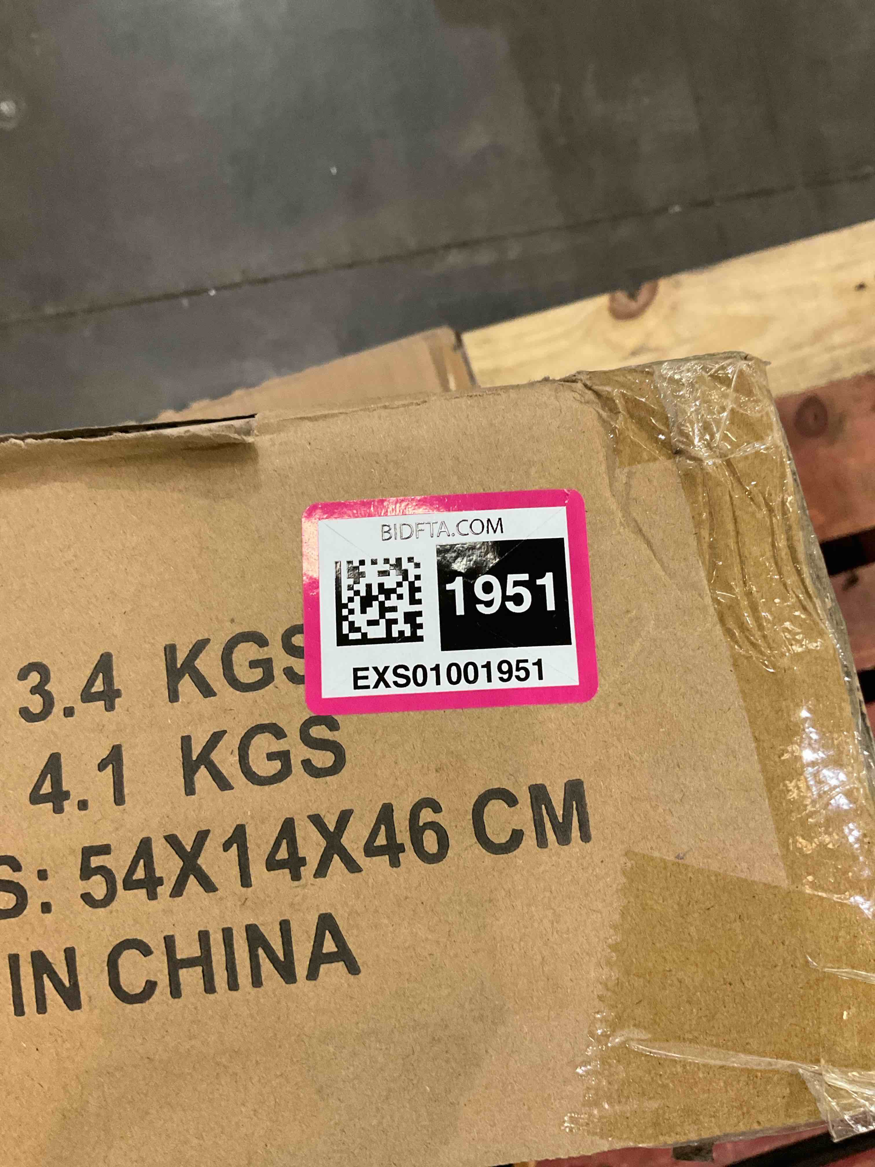 https://s3.amazonaws.com/lotting-images-prod/BargainHunt/EXS01001951_1709218231836.jpeg