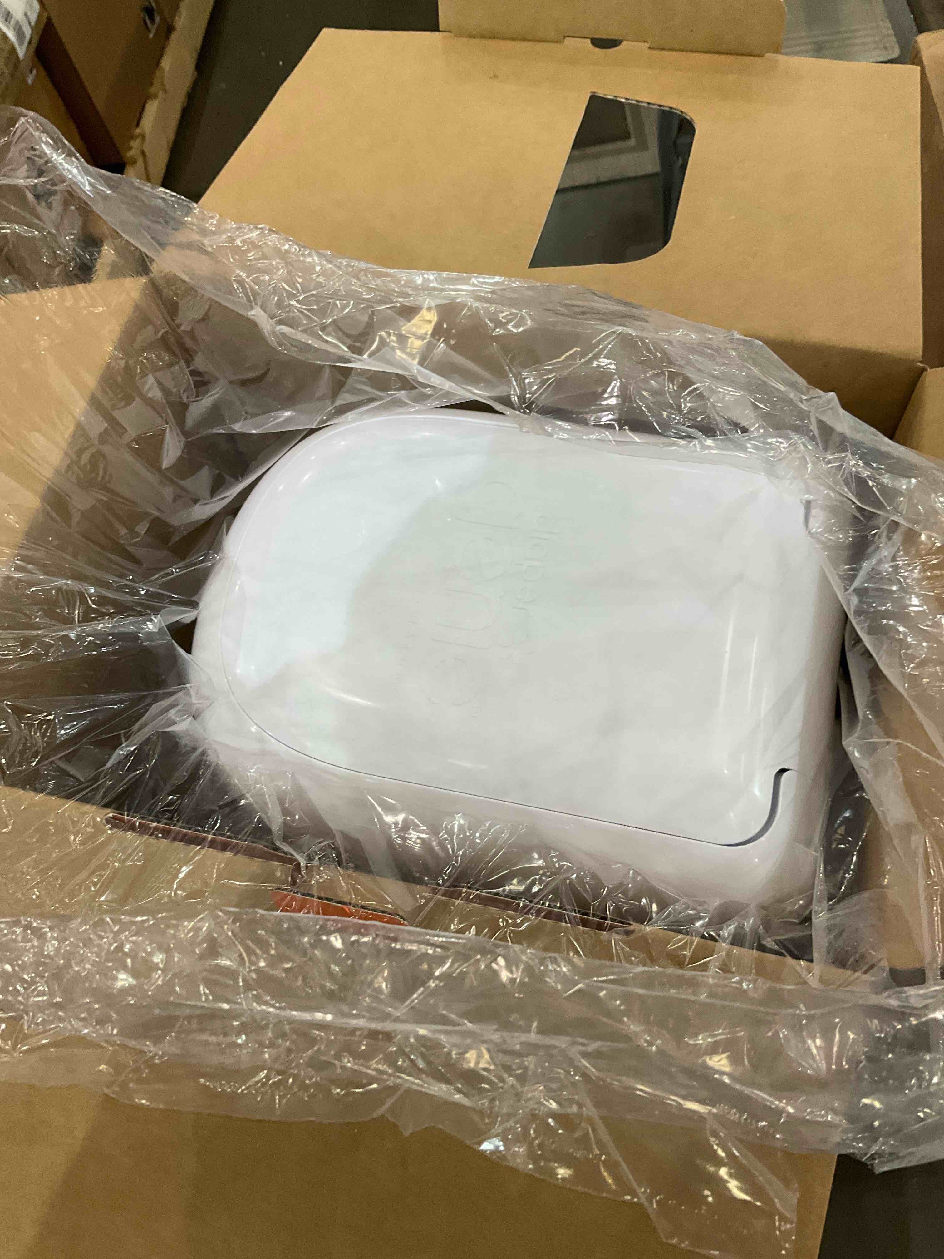https://s3.amazonaws.com/lotting-images-prod/BargainHunt/EXS01001955_1709217798446.jpeg
