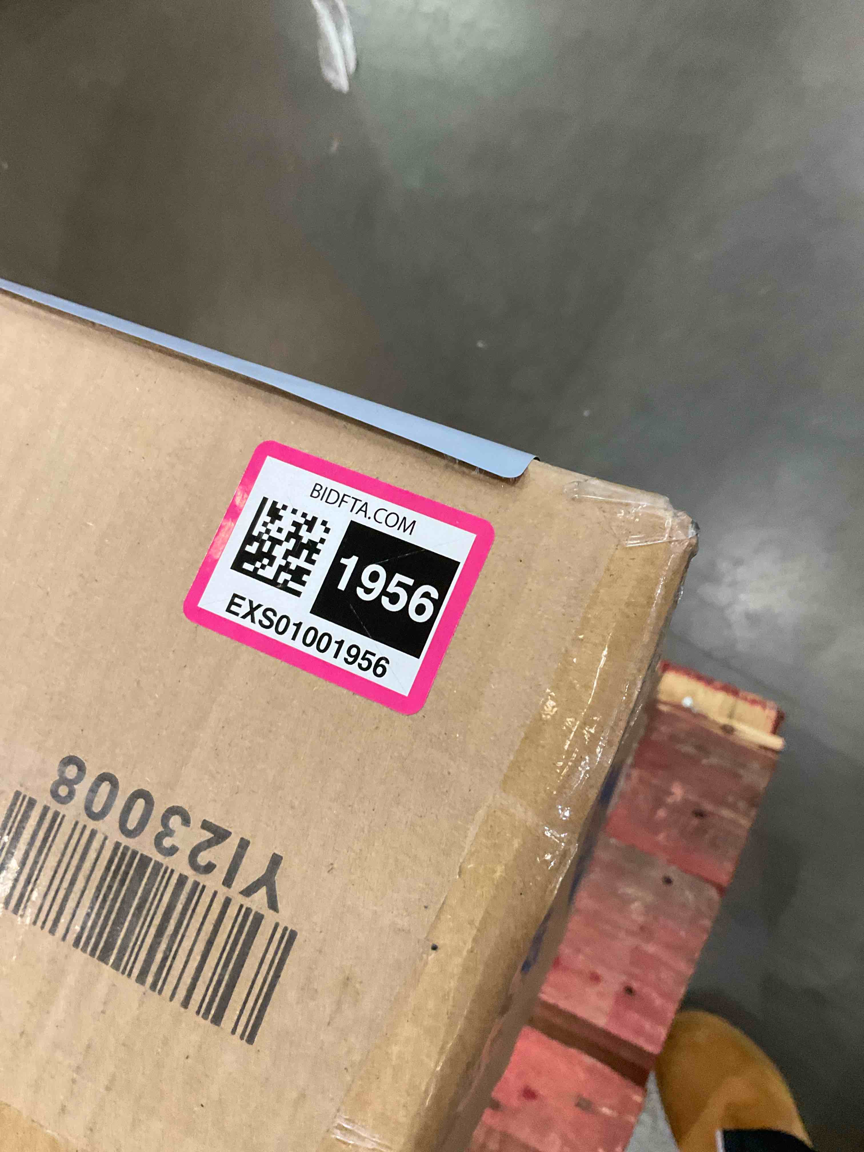 https://s3.amazonaws.com/lotting-images-prod/BargainHunt/EXS01001956_1709217899141.jpeg