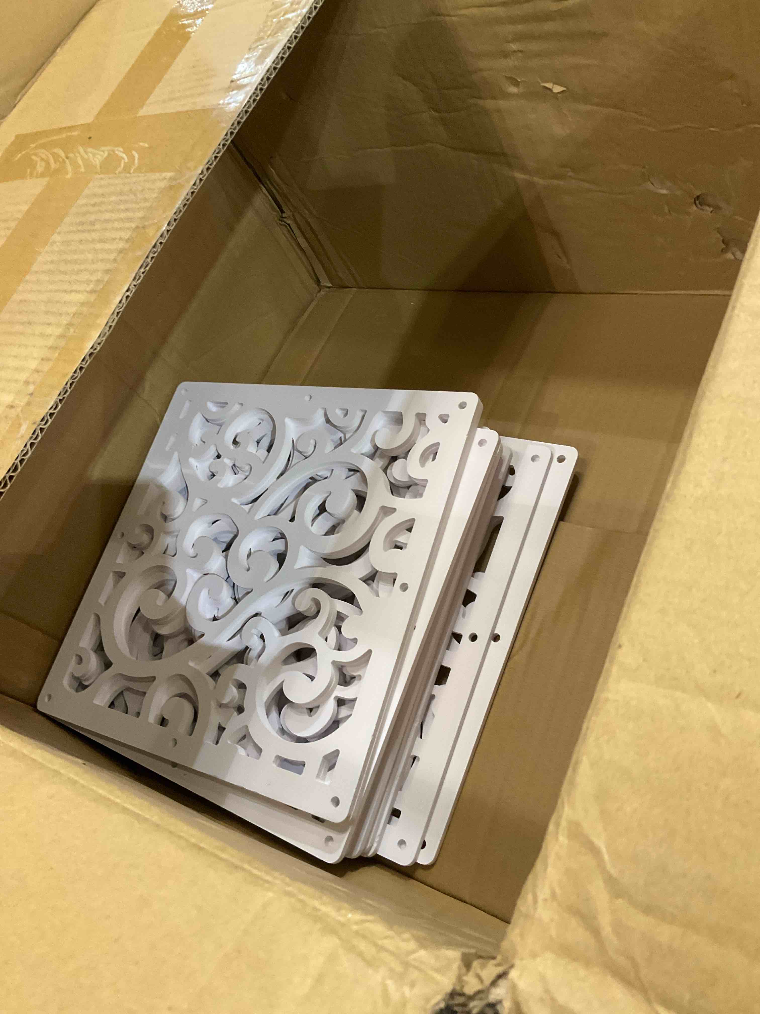 https://s3.amazonaws.com/lotting-images-prod/BargainHunt/EXS01001964_1709220996016.jpeg